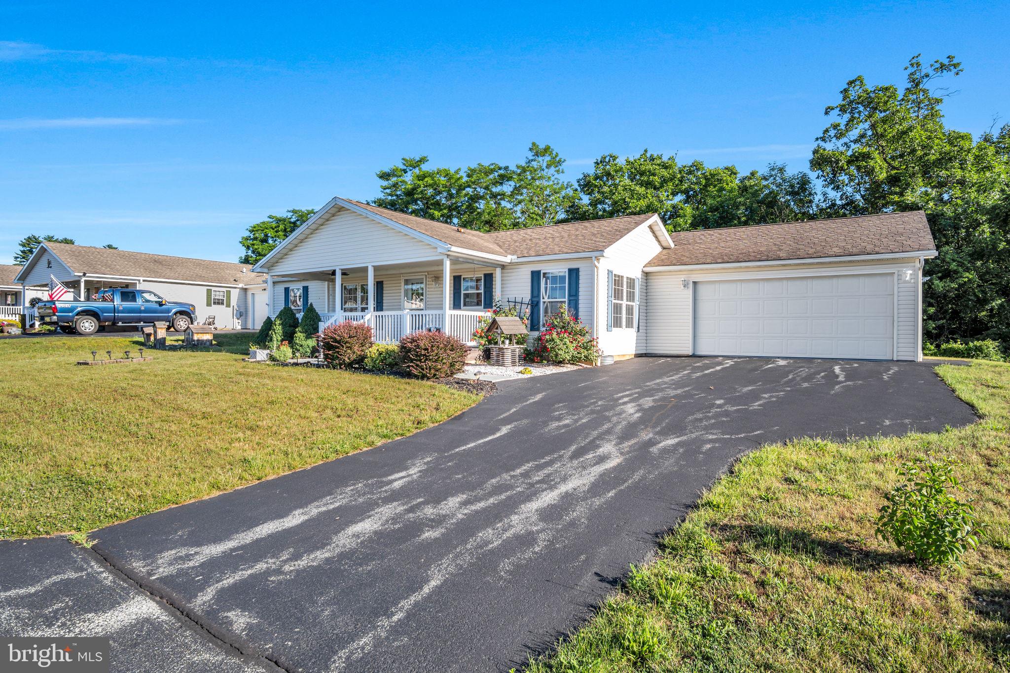 CREEK VIEW 55+ COMMUNITY - Residential