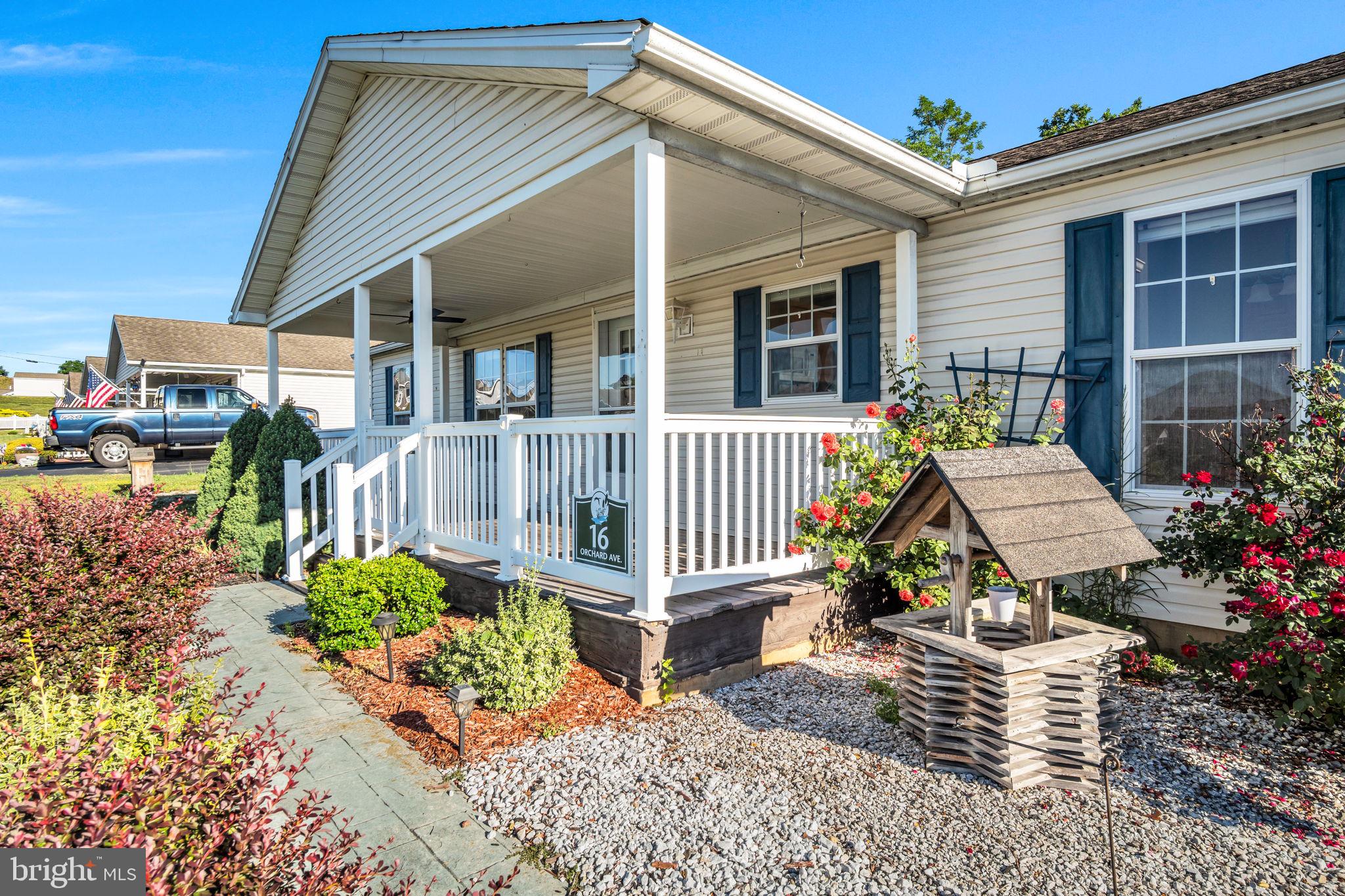 CREEK VIEW 55+ COMMUNITY - Residential