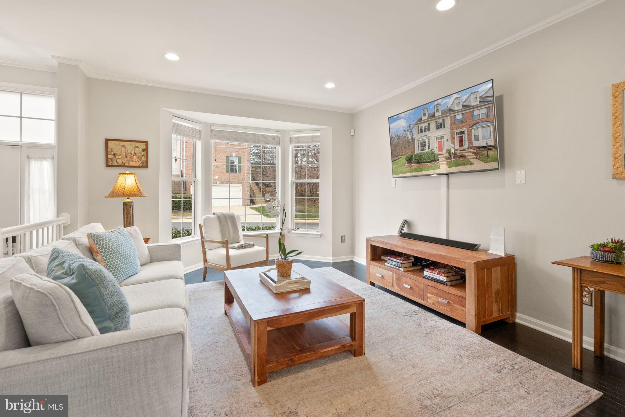 TURNBERRY MEWS - Residential