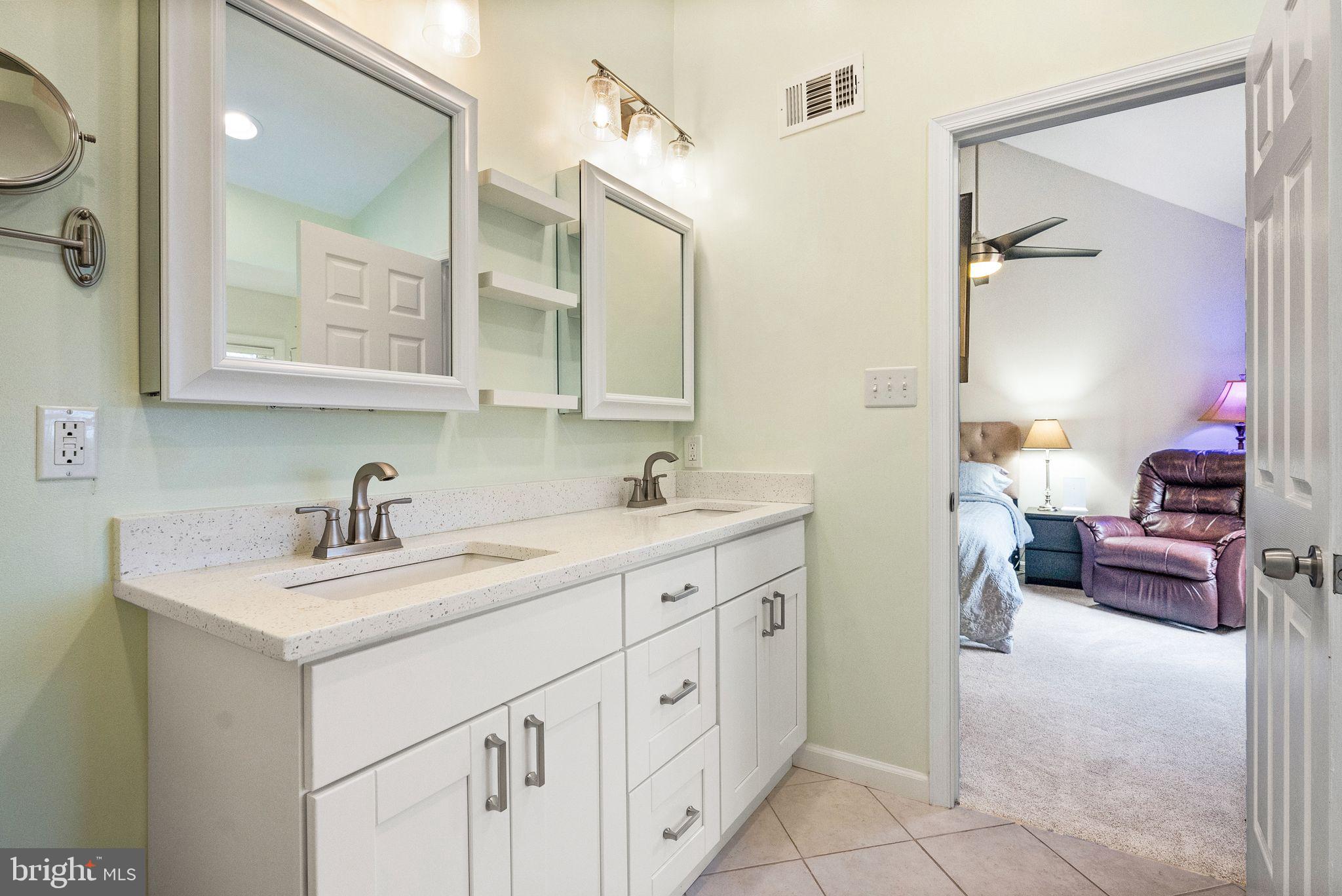 TURNBERRY MEWS - Residential