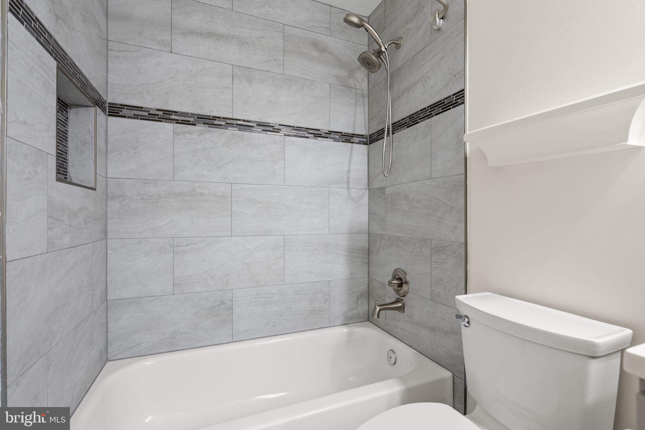 TURNBERRY MEWS - Residential