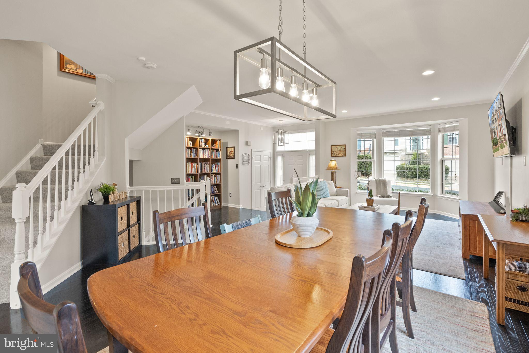 TURNBERRY MEWS - Residential