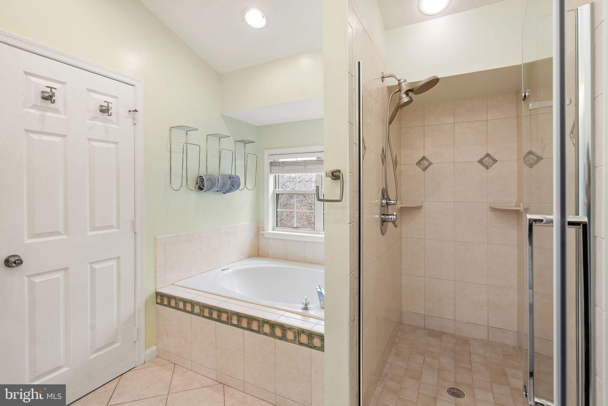 TURNBERRY MEWS - Residential