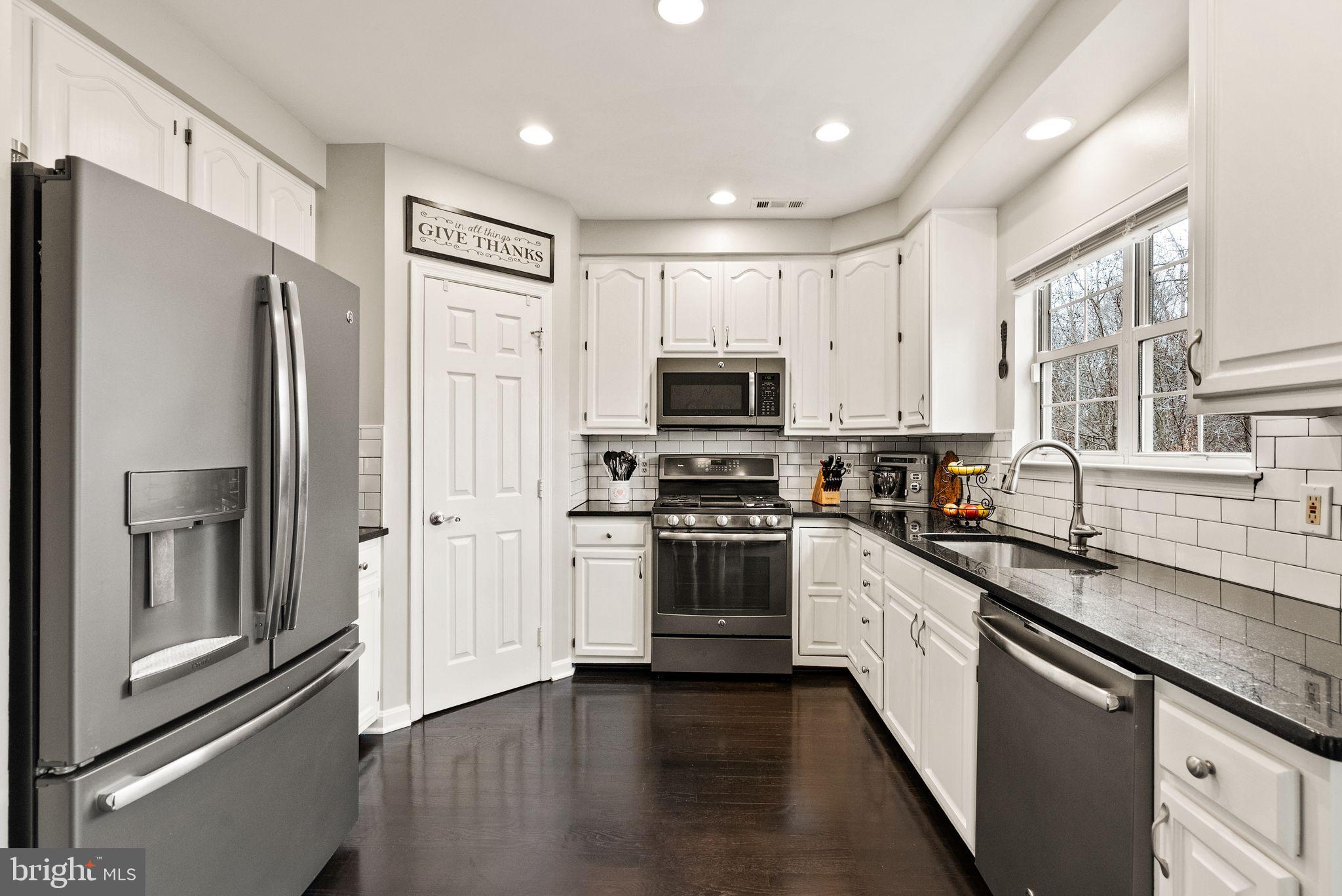 TURNBERRY MEWS - Residential