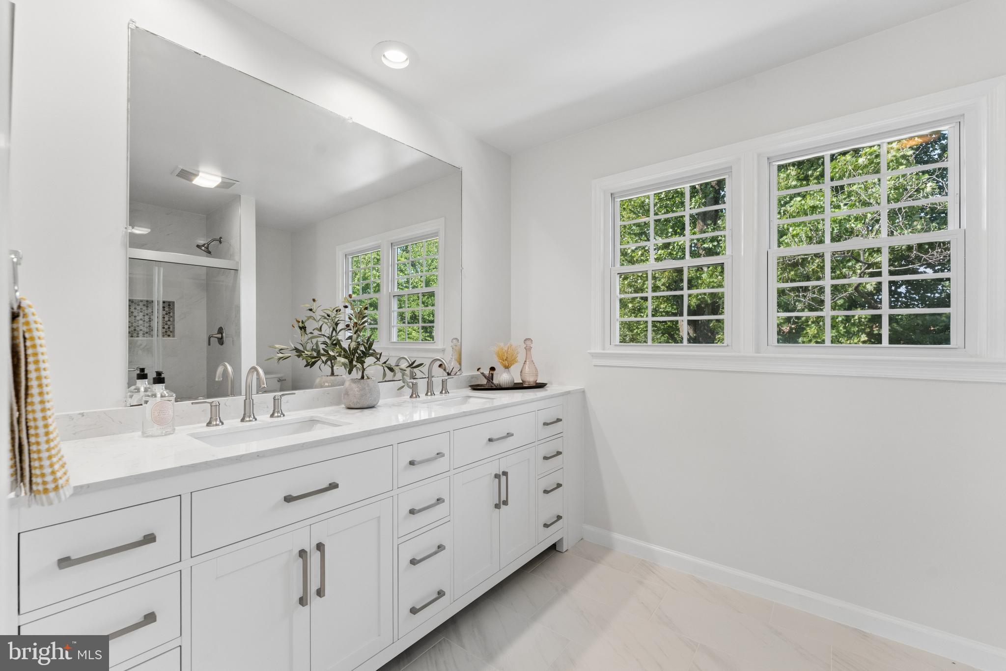 POPLAR TREE - Residential