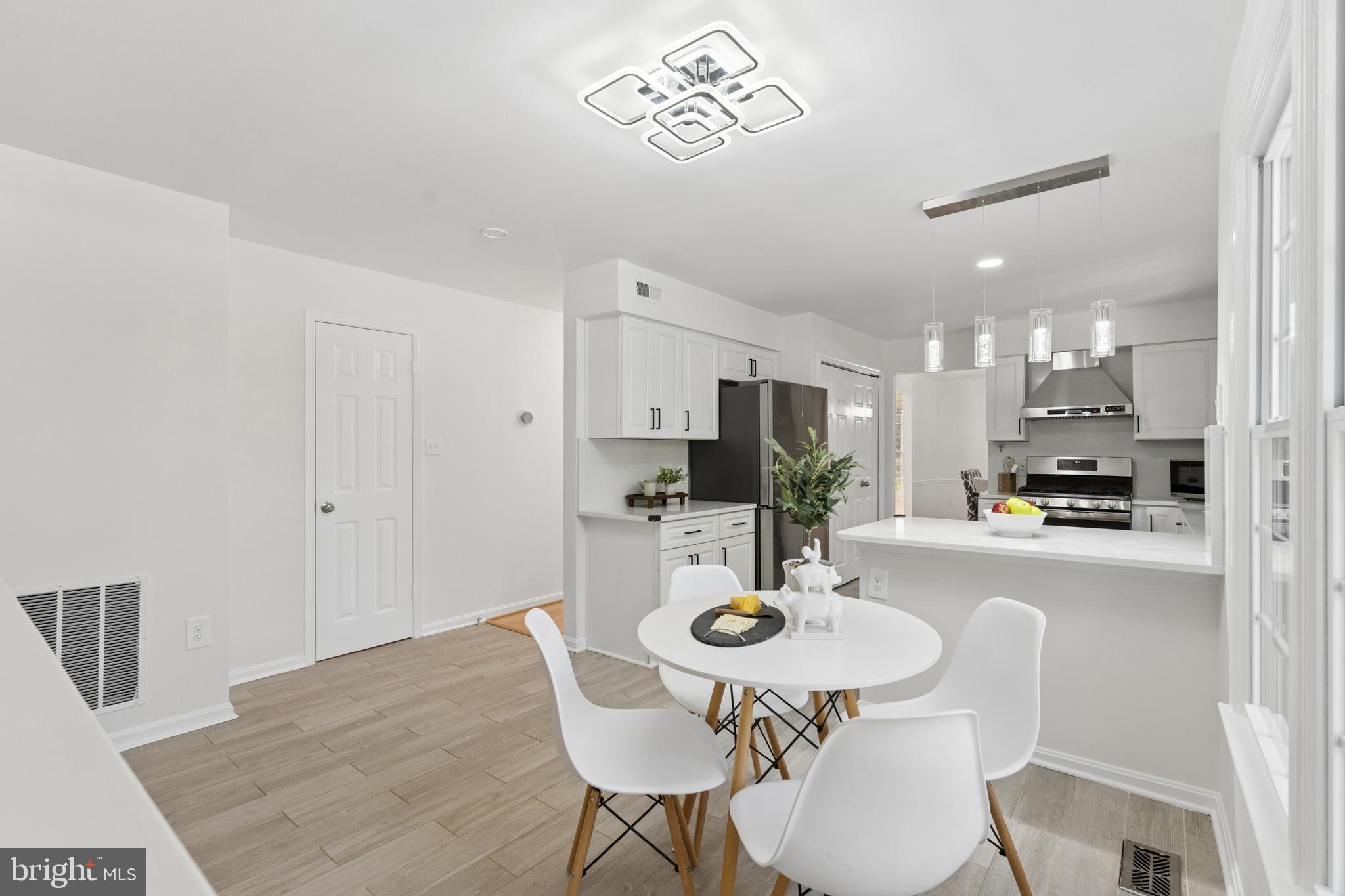 POPLAR TREE - Residential