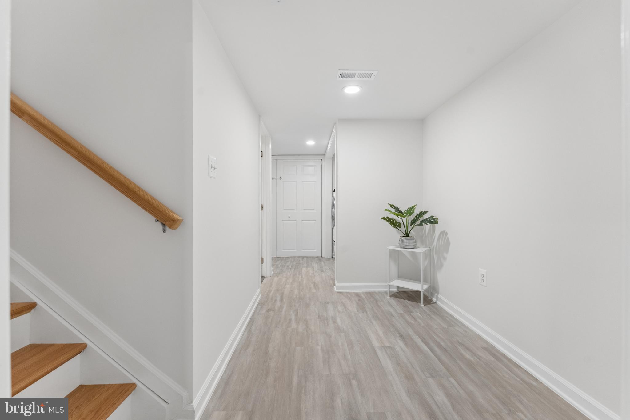 POPLAR TREE - Residential