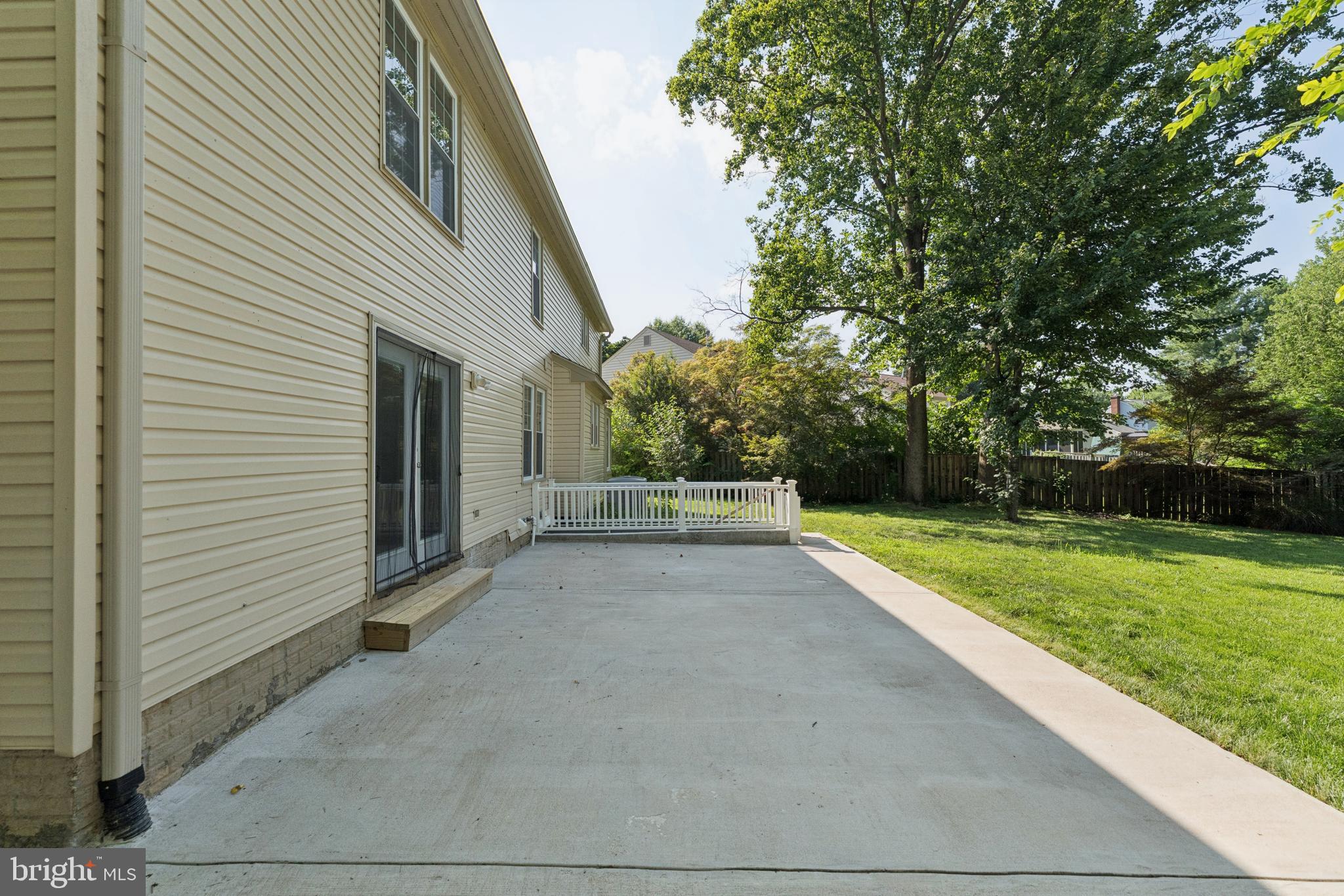 POPLAR TREE - Residential