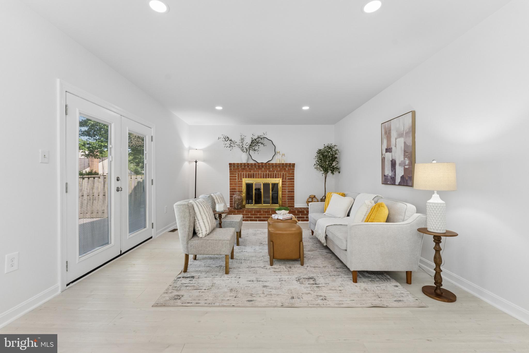 POPLAR TREE - Residential