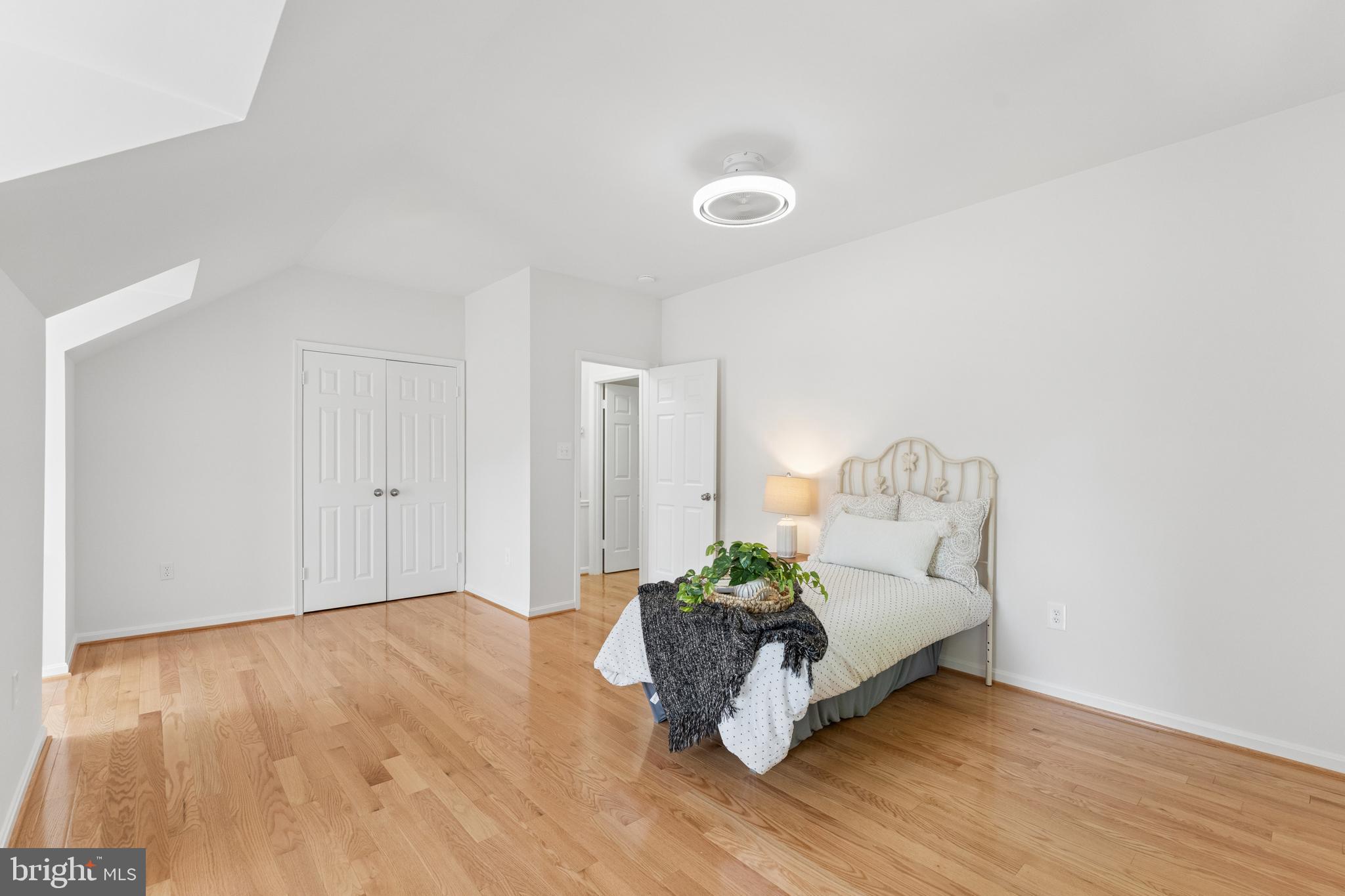 POPLAR TREE - Residential