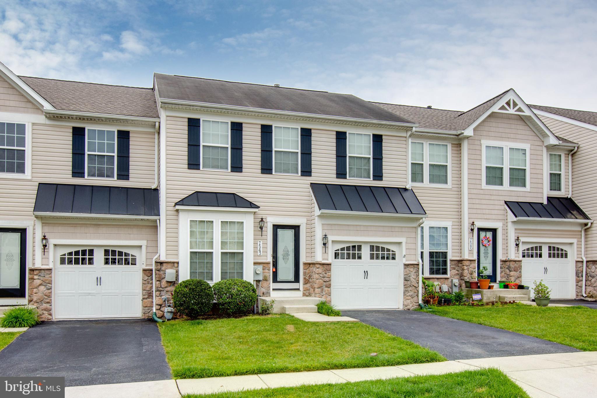 VILLAGES OF DORCHESTER - Residential Lease