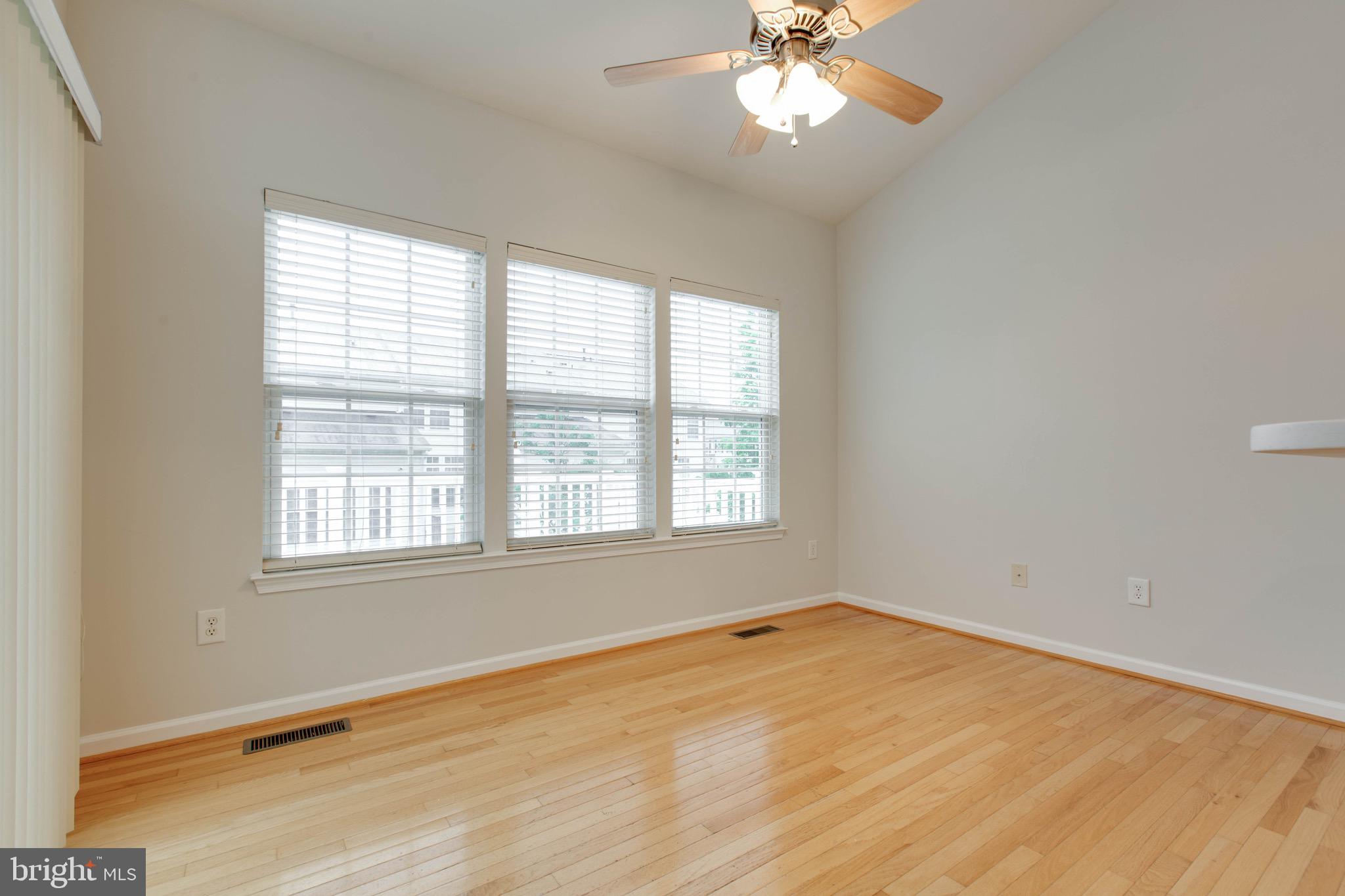 VILLAGES OF DORCHESTER - Residential Lease