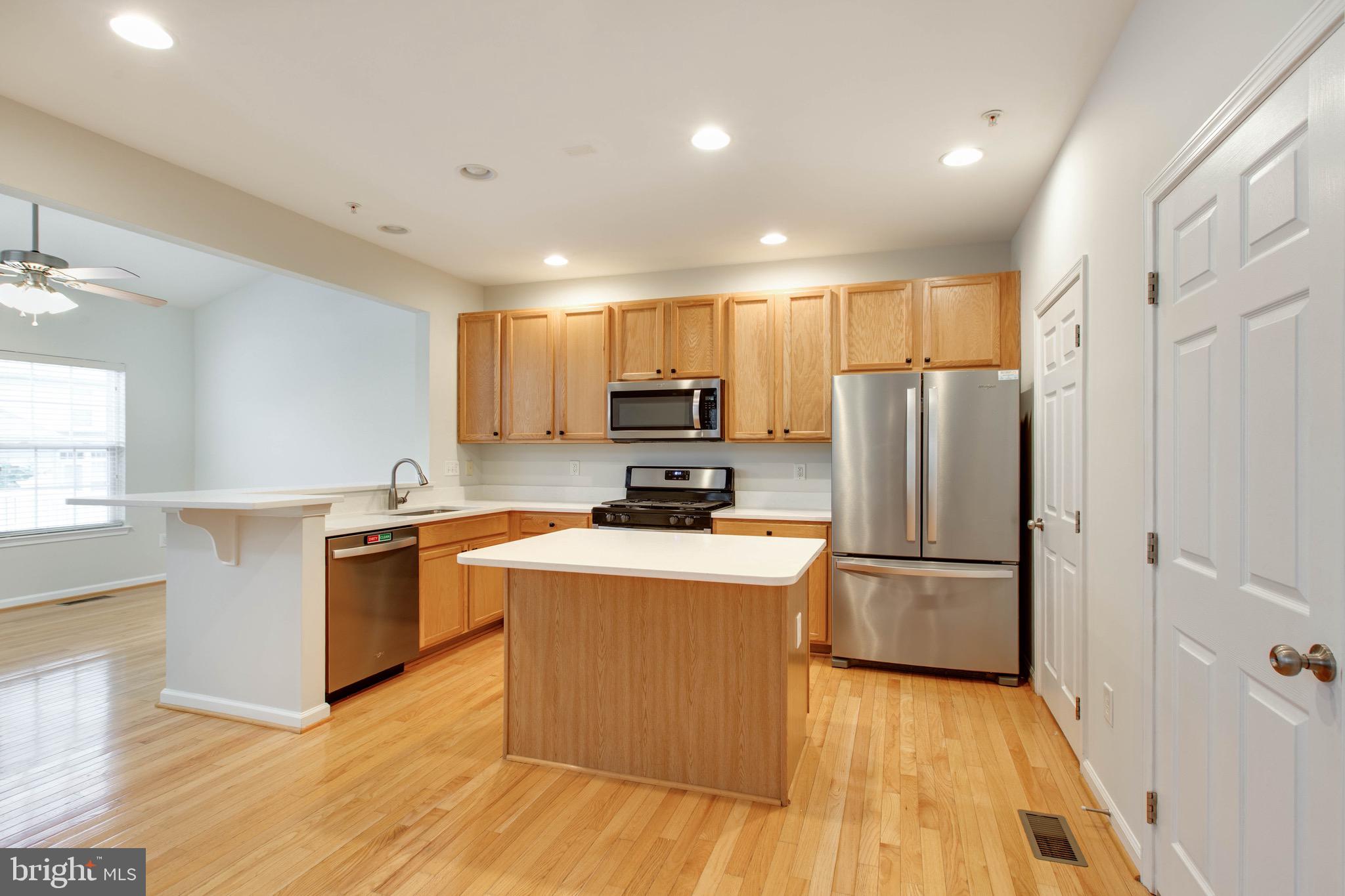 VILLAGES OF DORCHESTER - Residential Lease