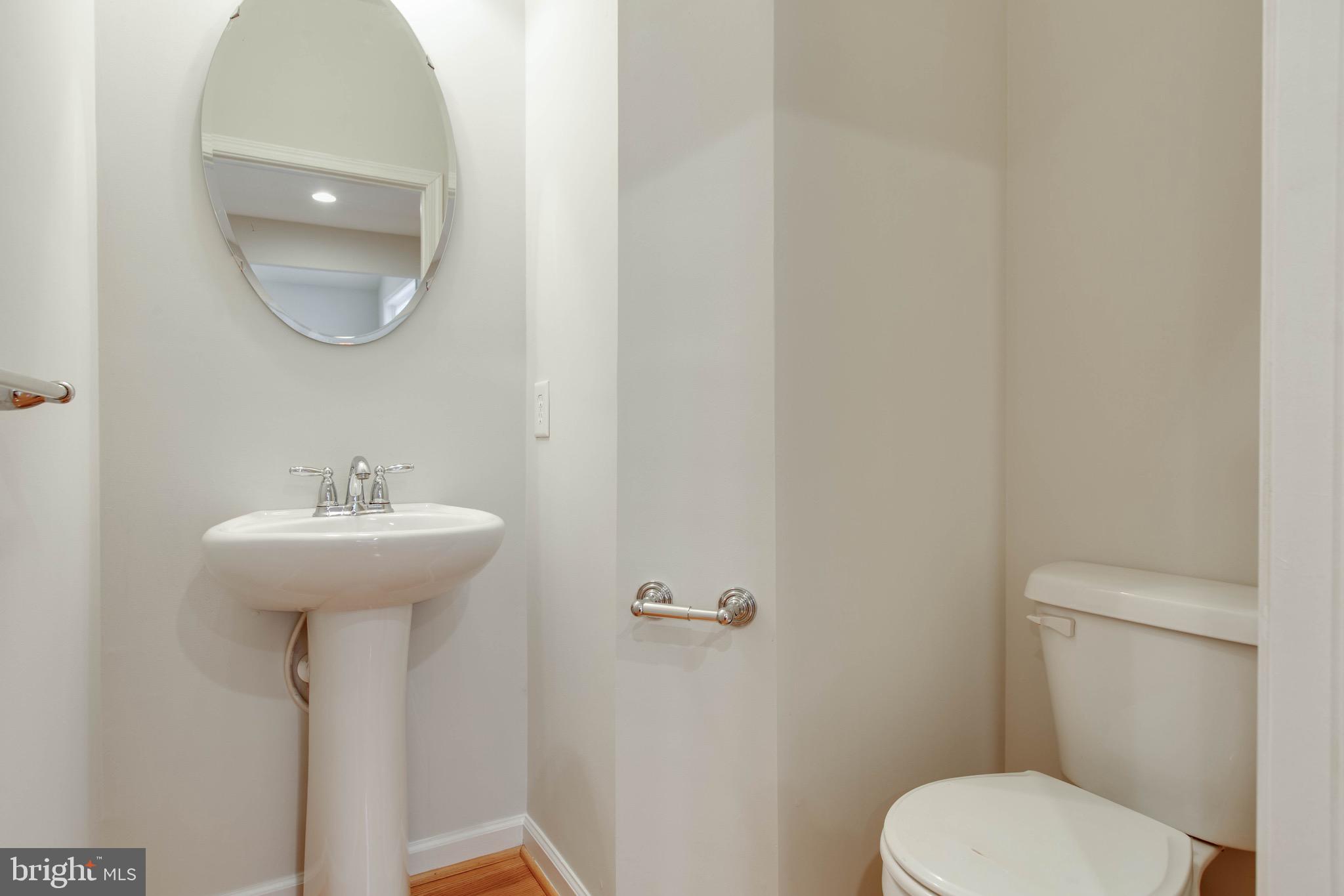 VILLAGES OF DORCHESTER - Residential Lease