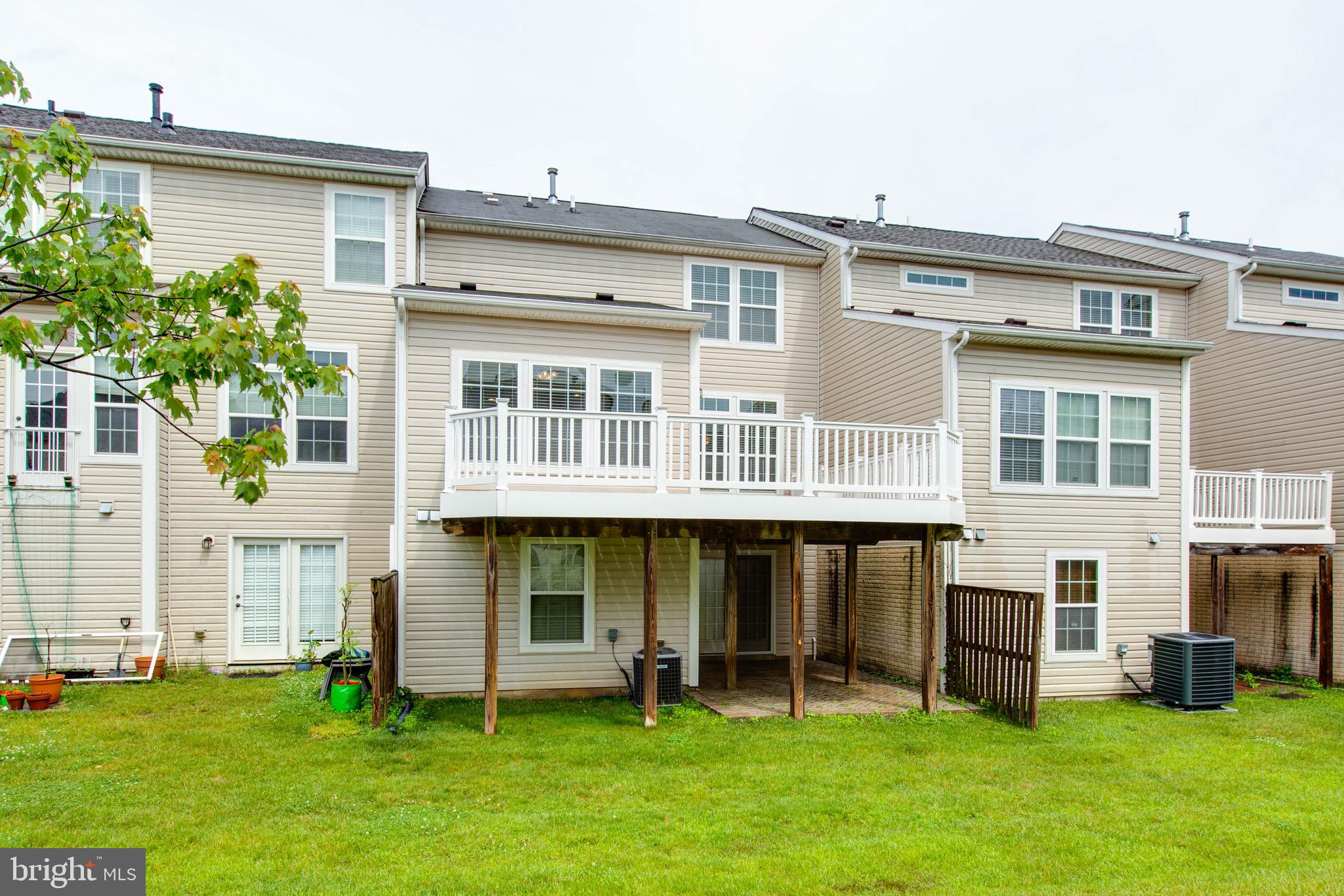 VILLAGES OF DORCHESTER - Residential Lease