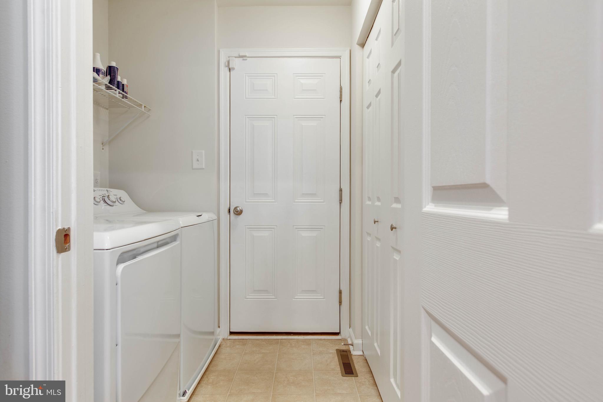 VILLAGES OF DORCHESTER - Residential Lease