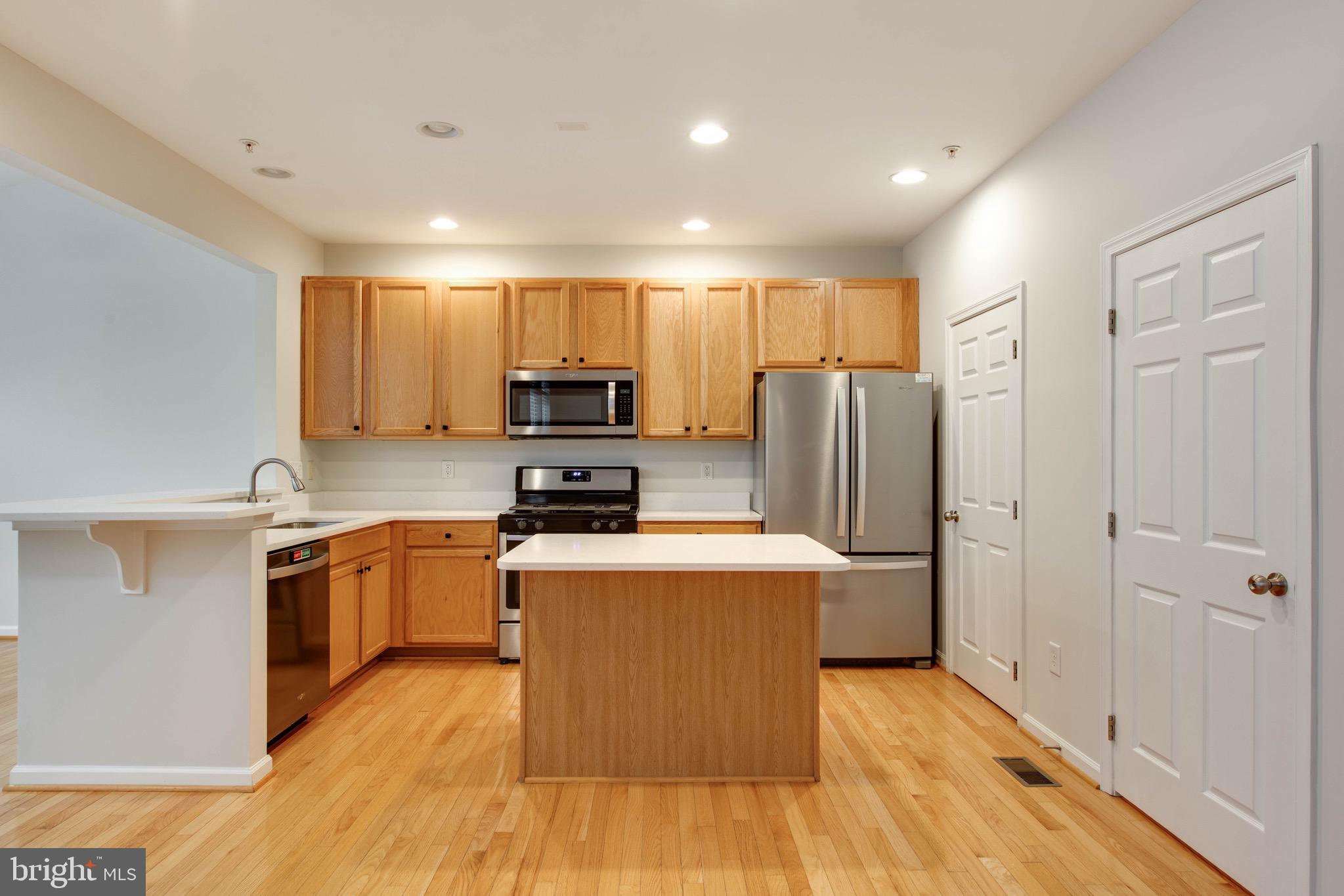 VILLAGES OF DORCHESTER - Residential Lease