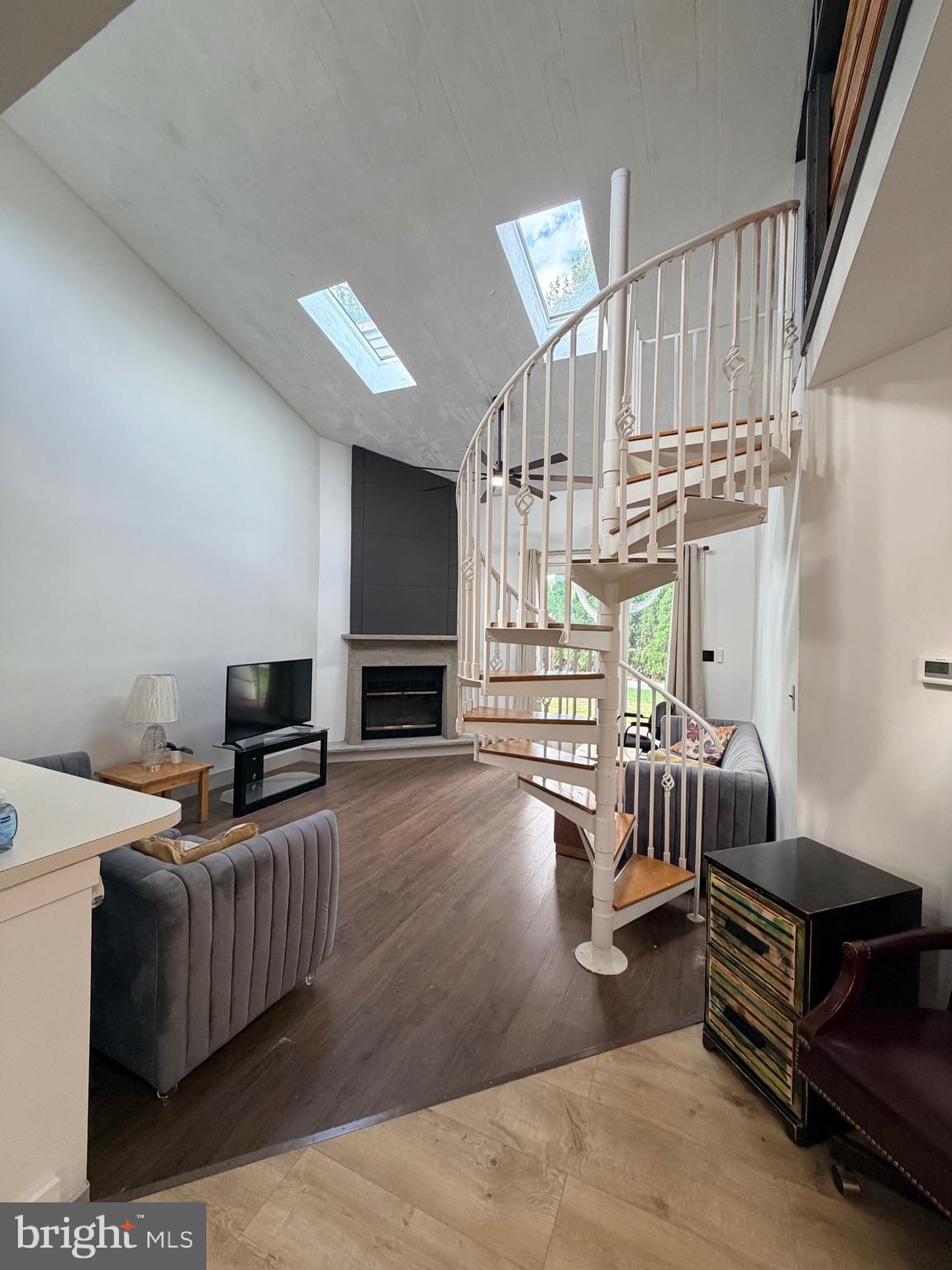 BEAVER BROOK CREST - Residential