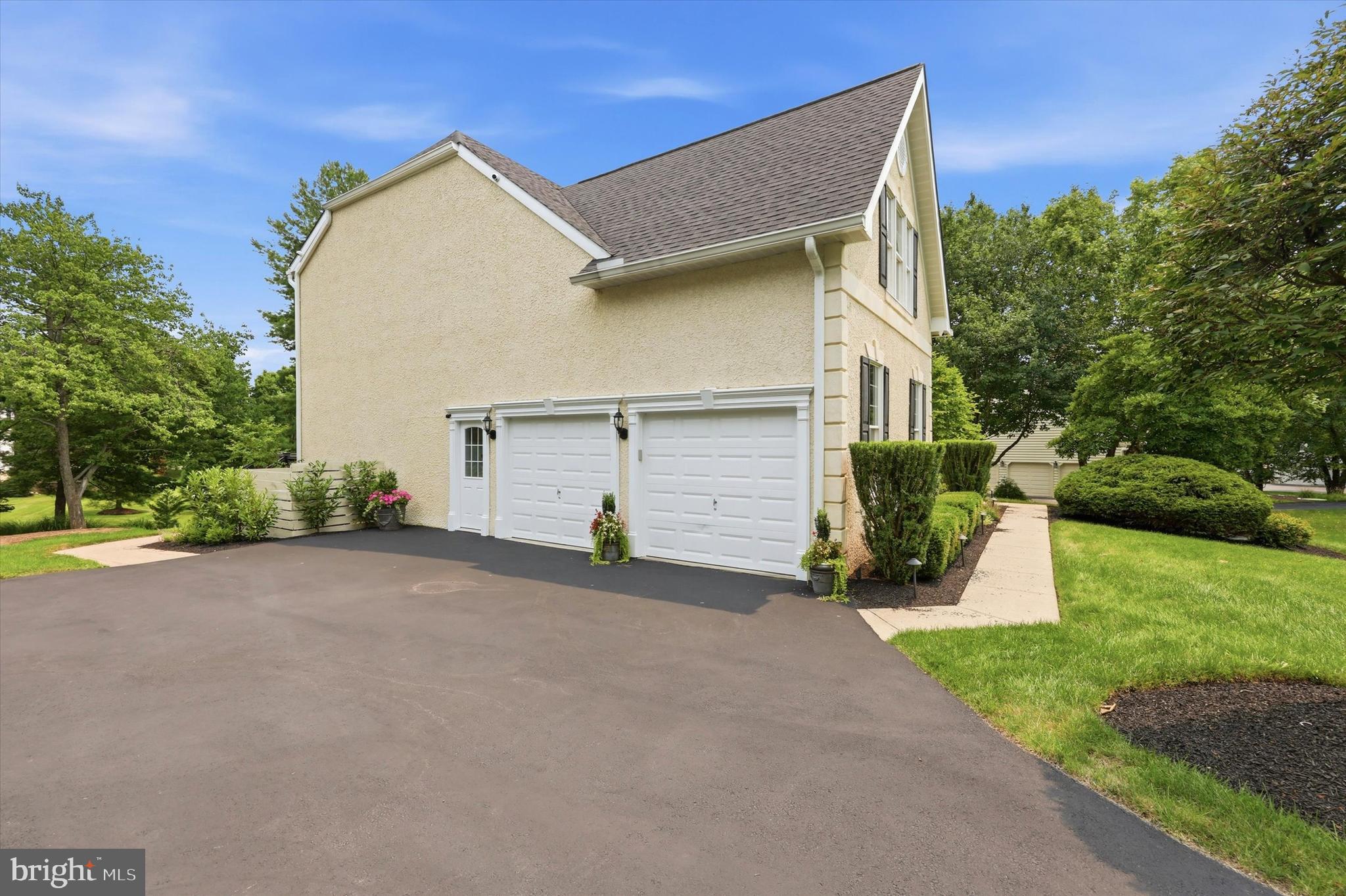 SPRINGTON PT ESTS - Residential