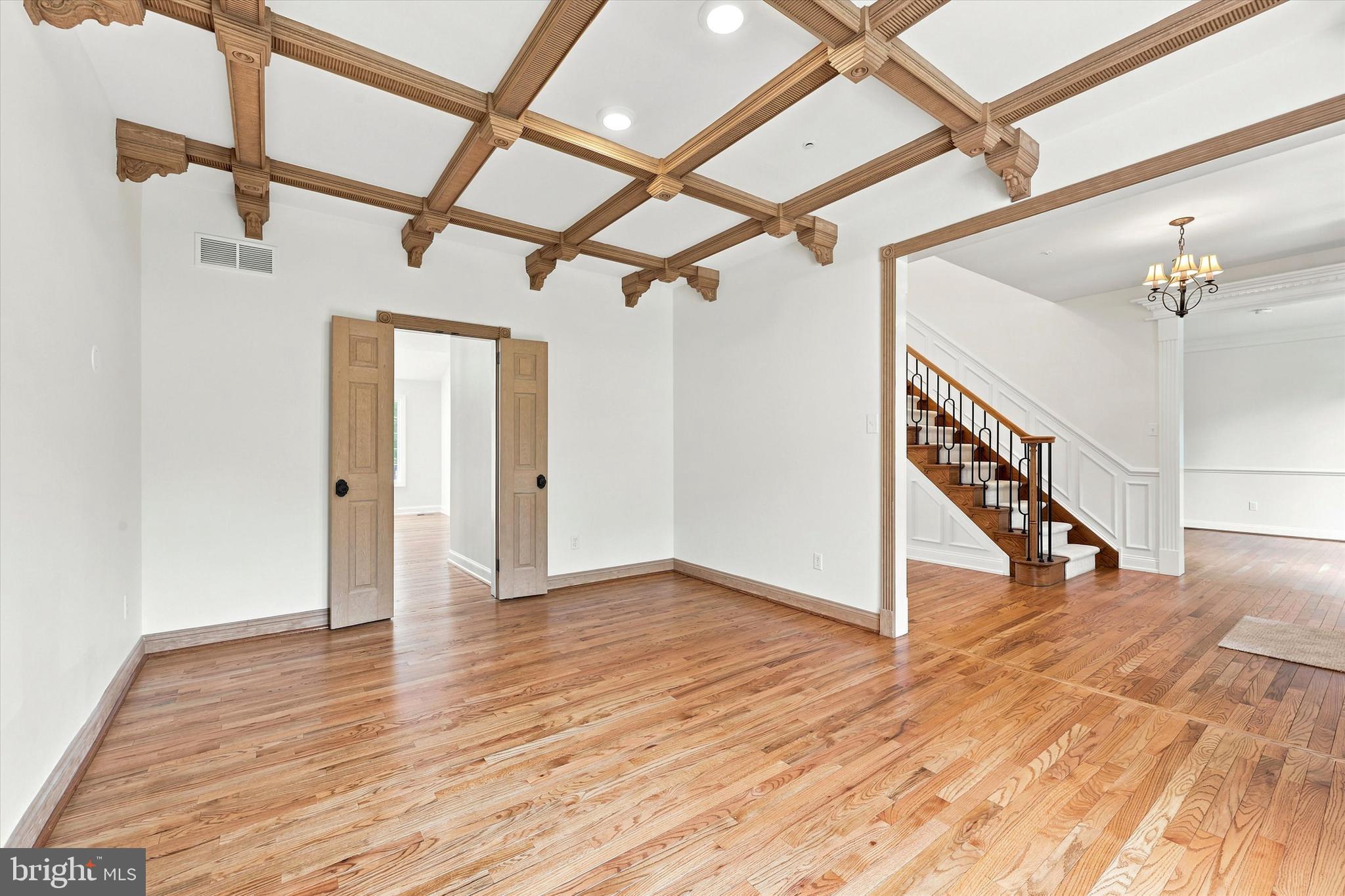 SPRINGTON PT ESTS - Residential