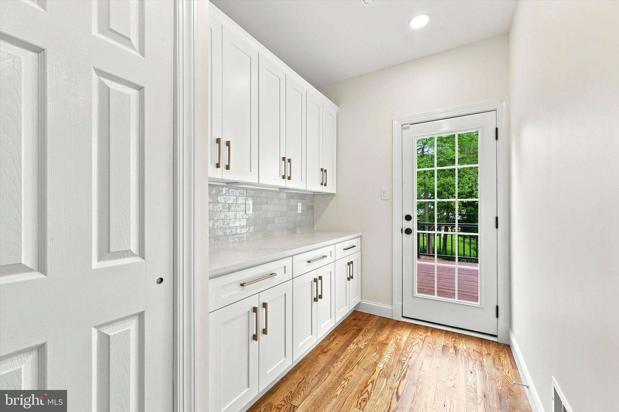 SPRINGTON PT ESTS - Residential