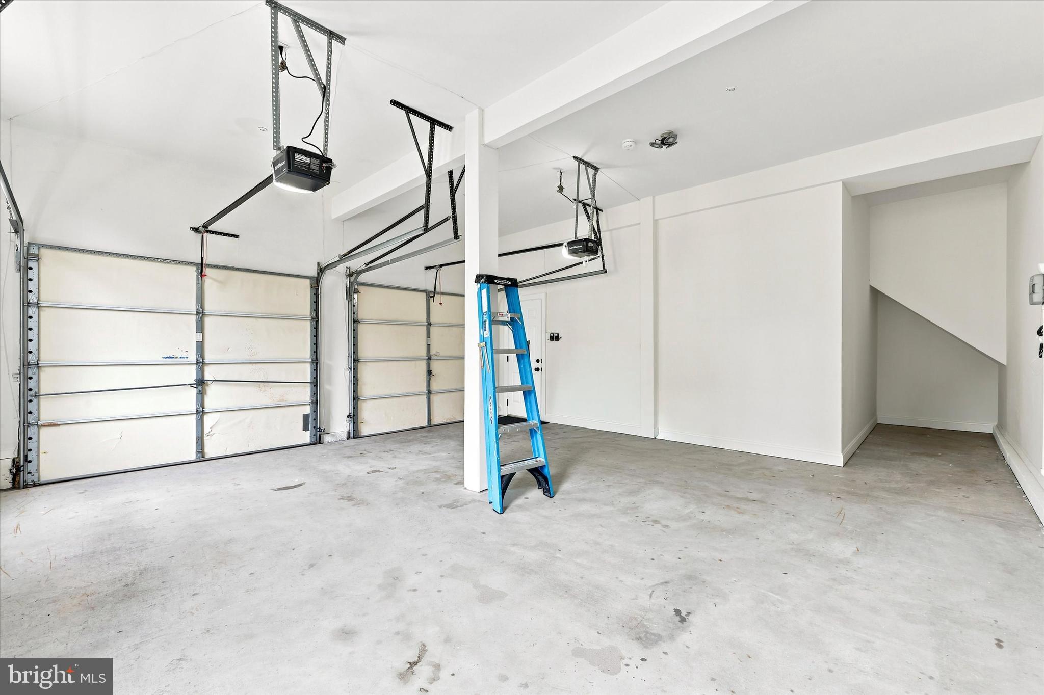 SPRINGTON PT ESTS - Residential