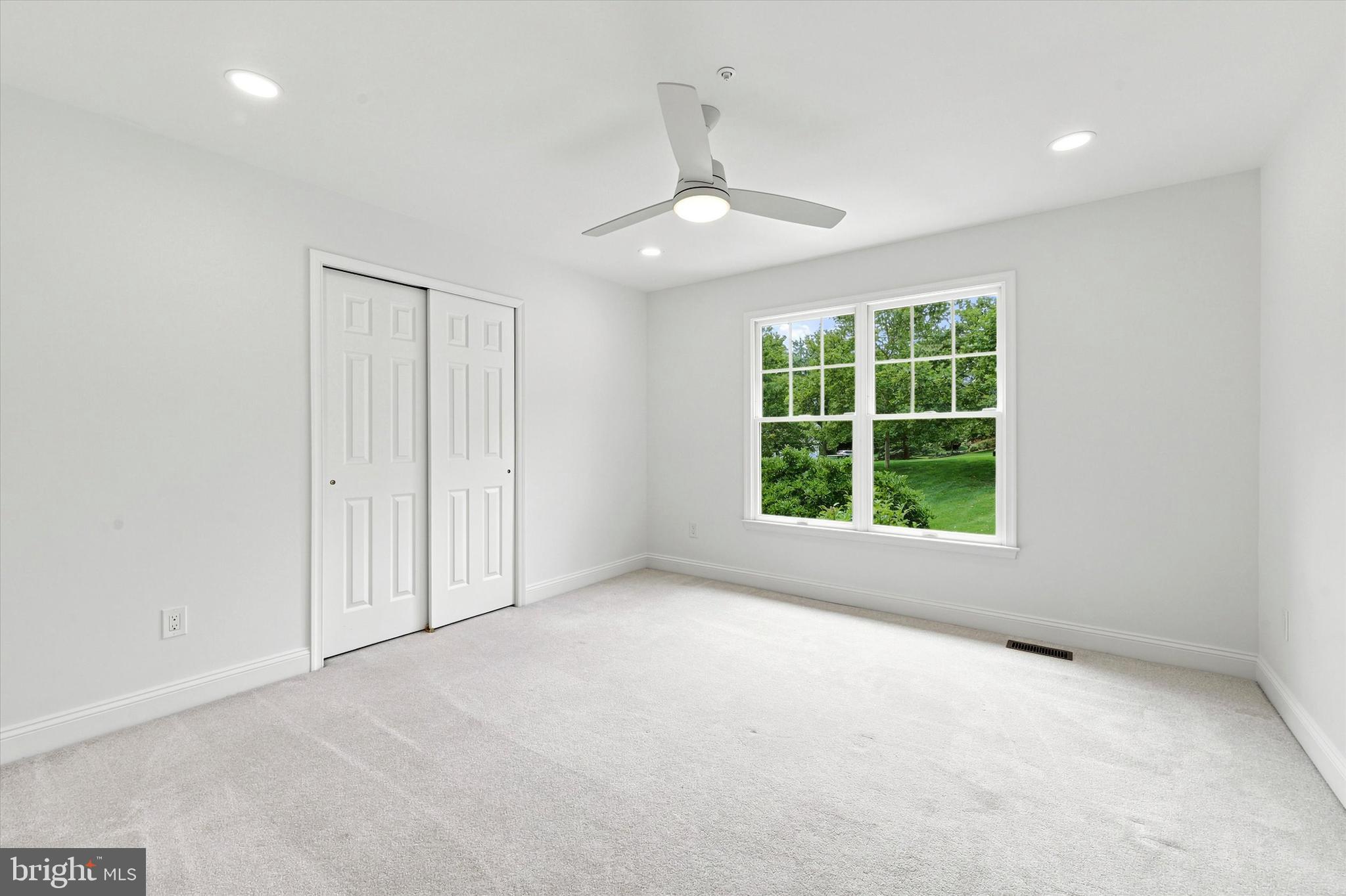 SPRINGTON PT ESTS - Residential