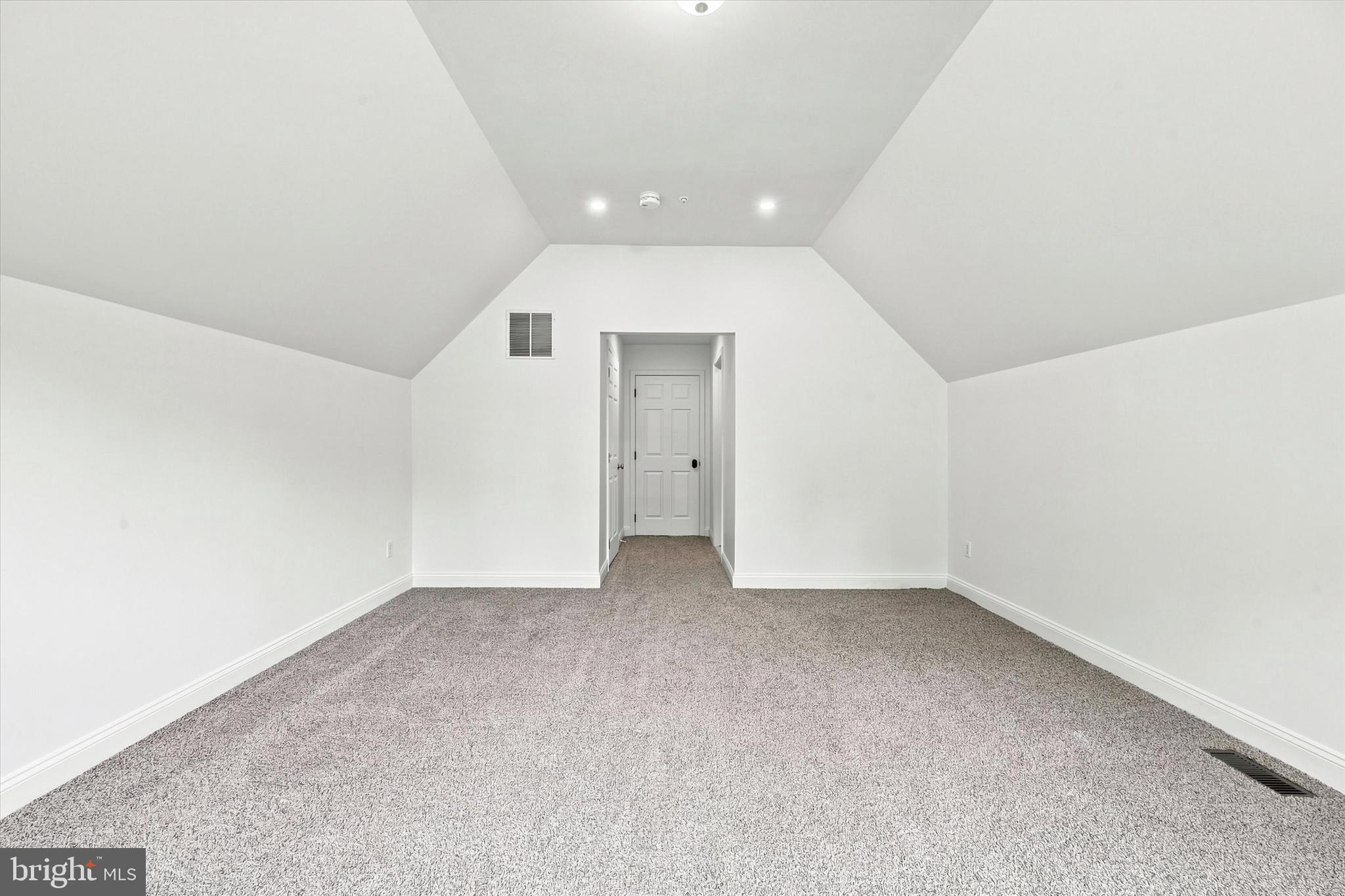 SPRINGTON PT ESTS - Residential