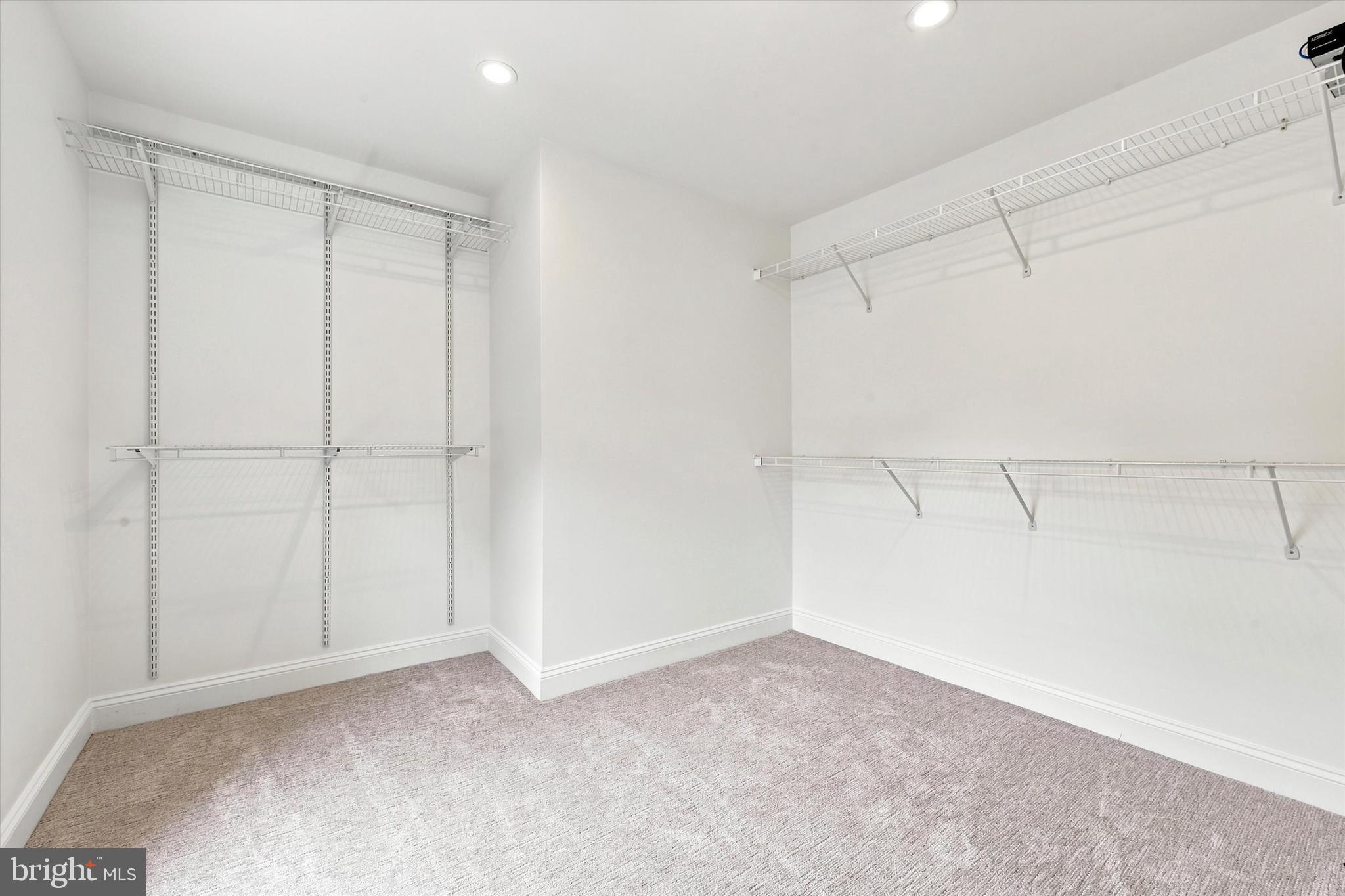 SPRINGTON PT ESTS - Residential