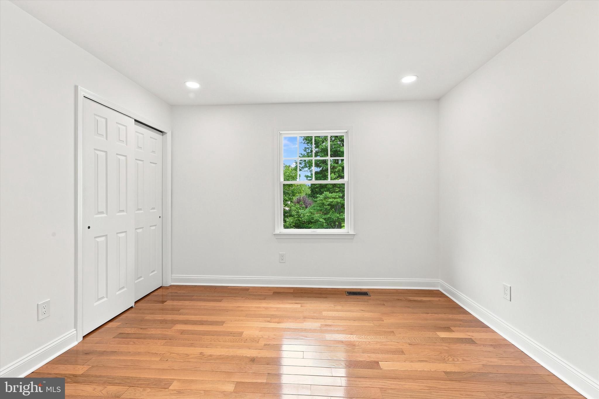 SPRINGTON PT ESTS - Residential