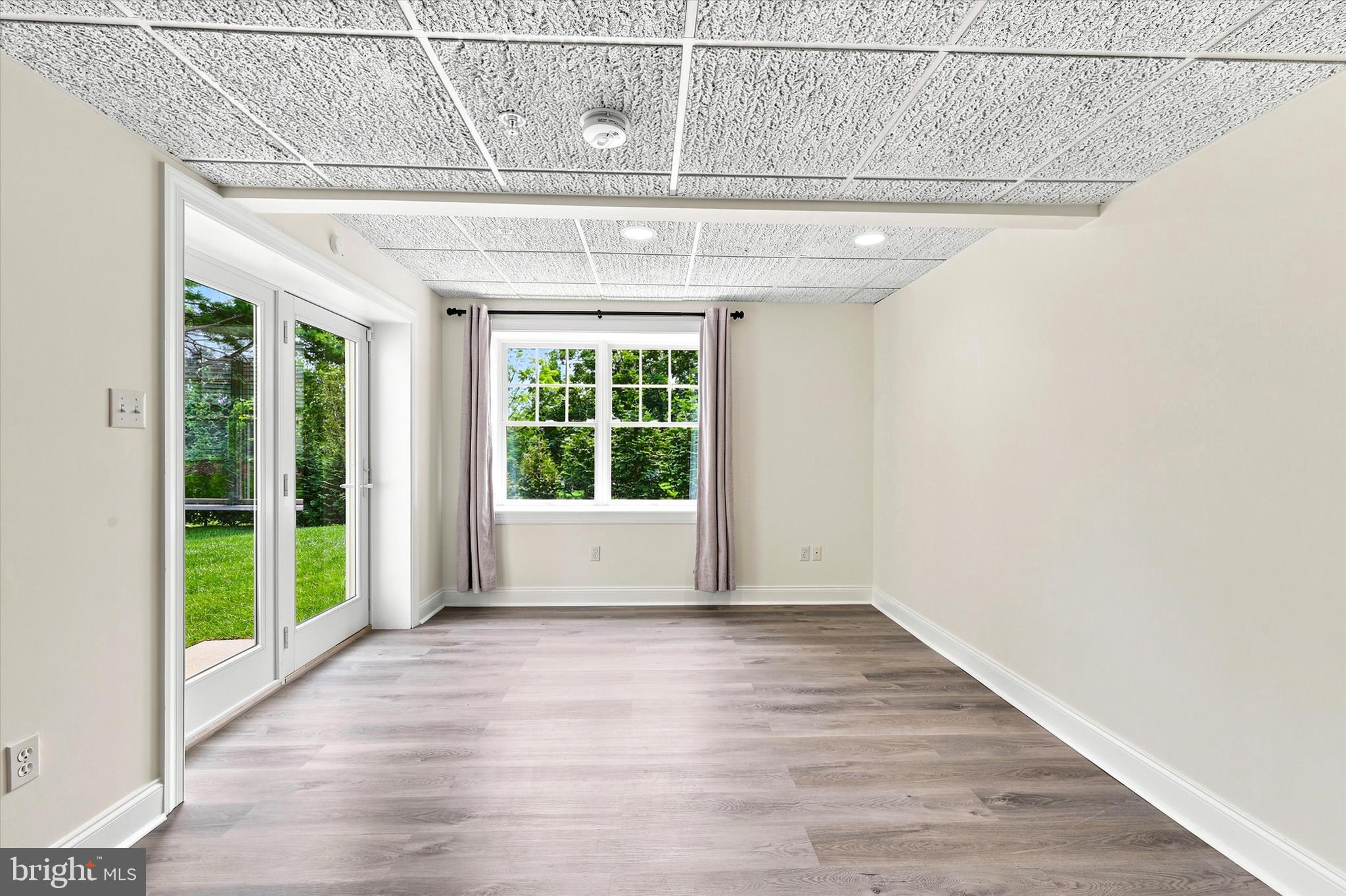 SPRINGTON PT ESTS - Residential