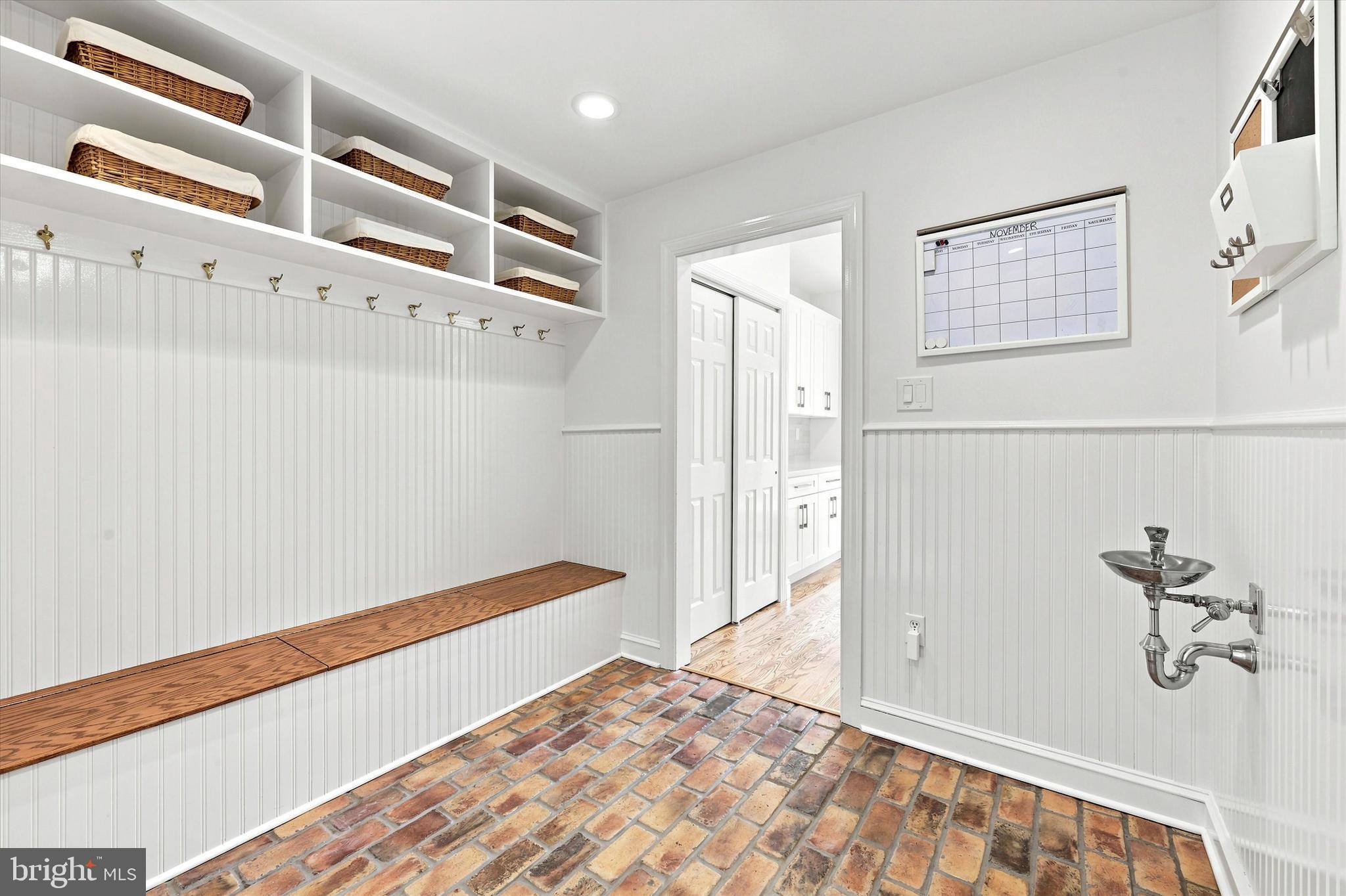 SPRINGTON PT ESTS - Residential