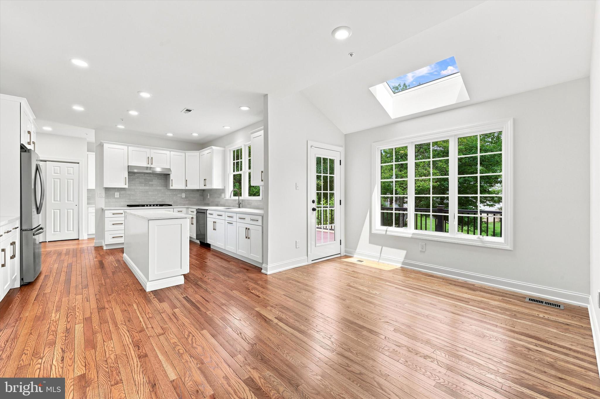 SPRINGTON PT ESTS - Residential