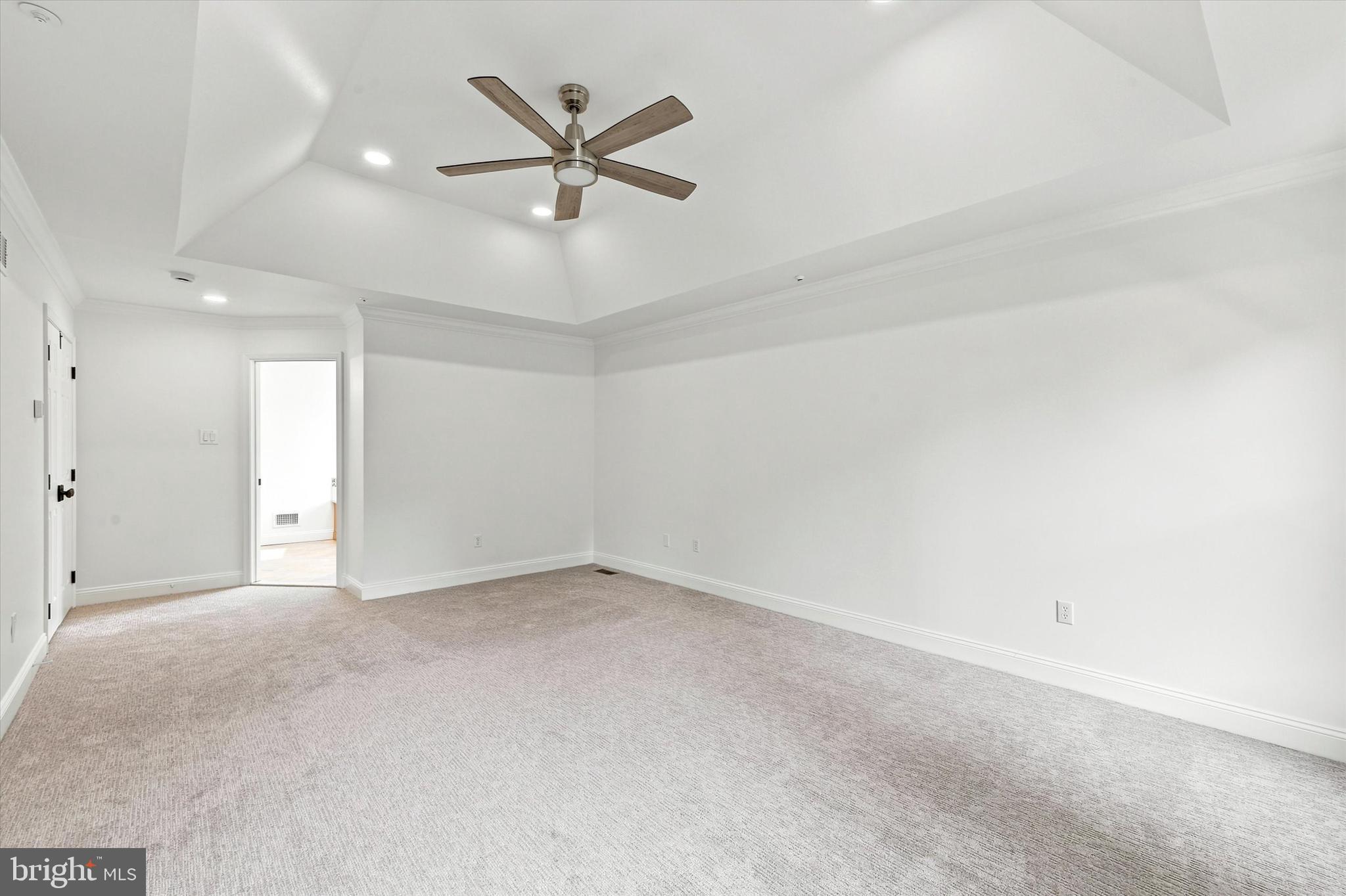 SPRINGTON PT ESTS - Residential