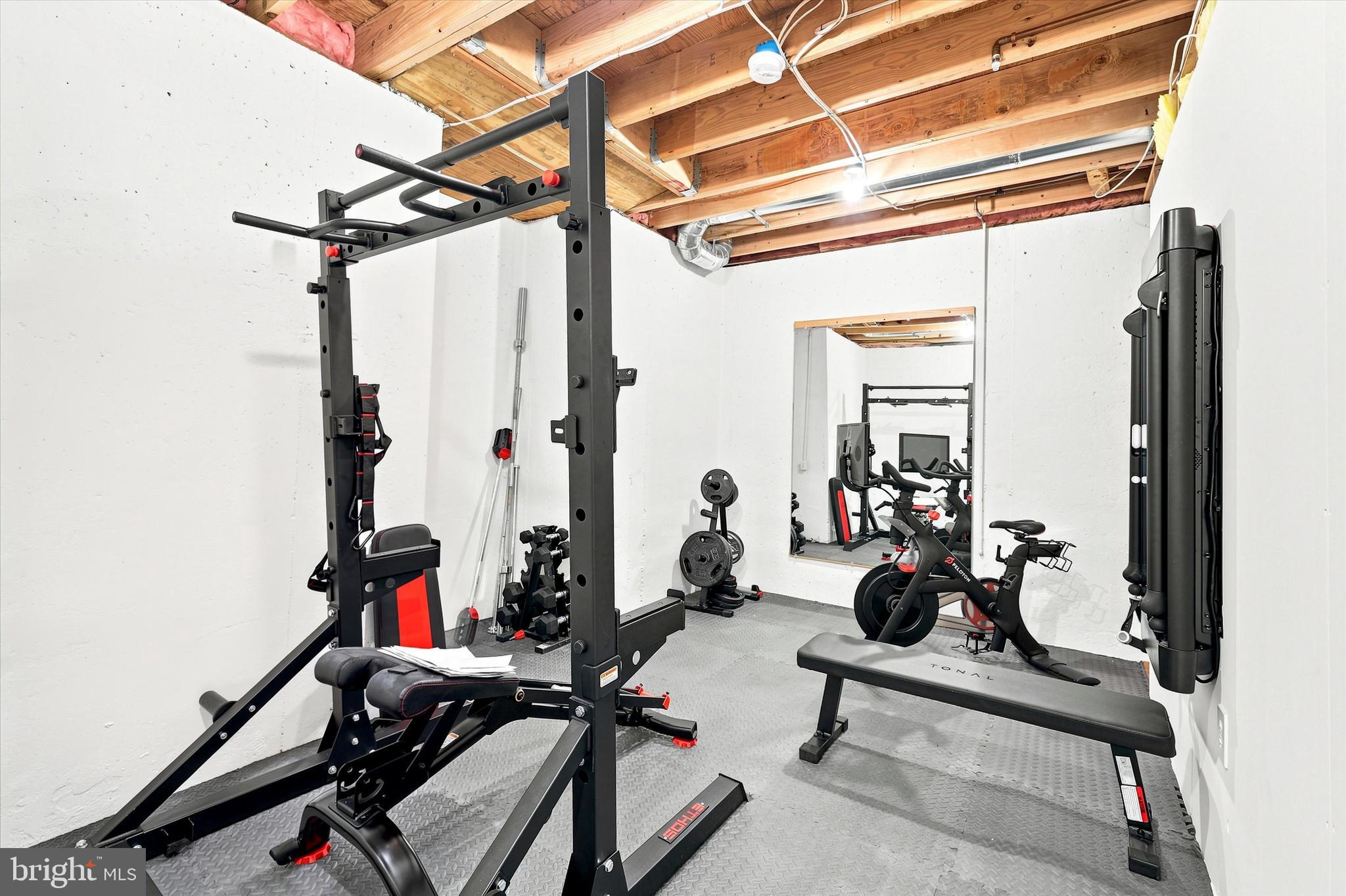 SPRINGTON PT ESTS - Residential