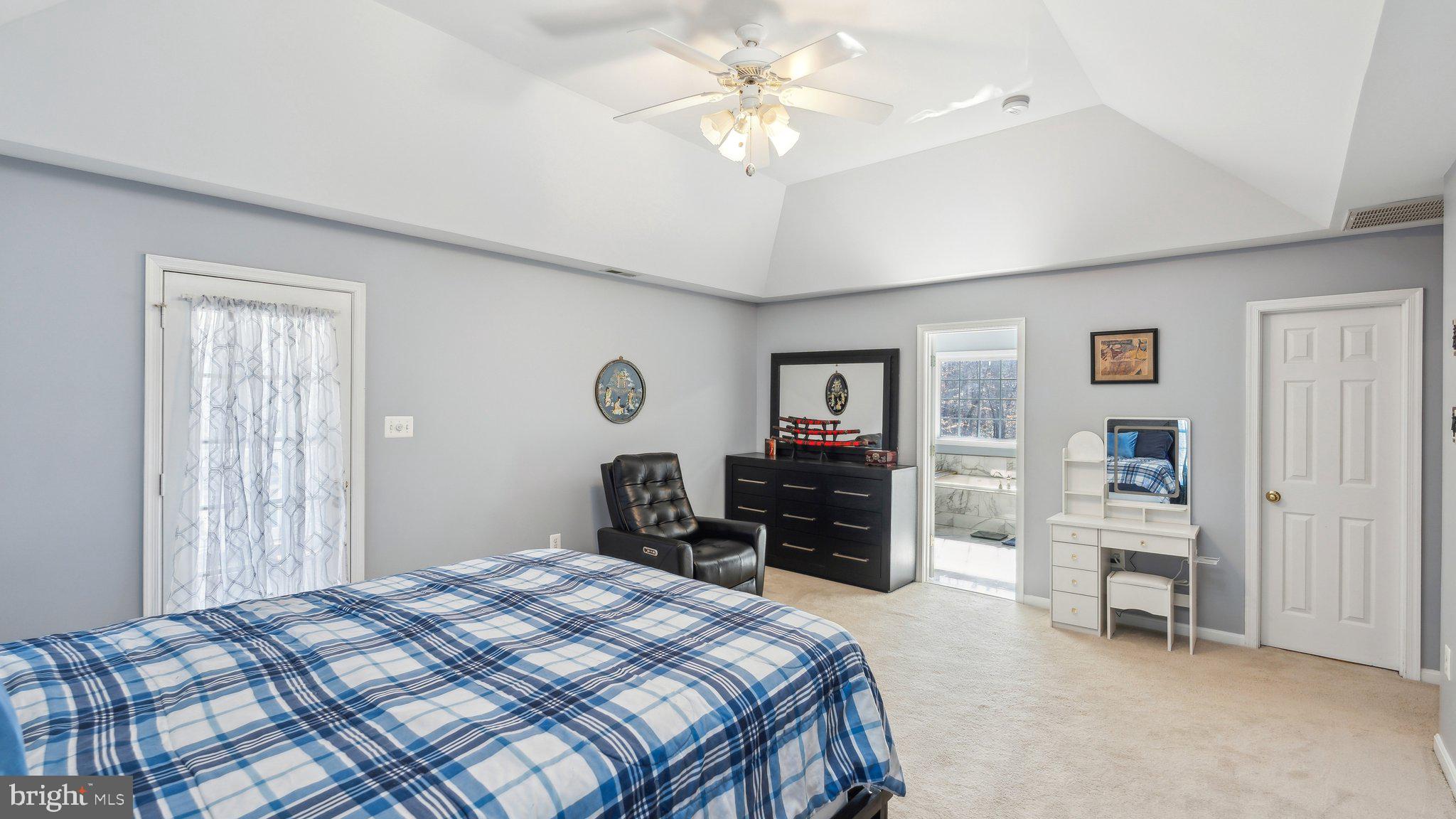 MEADOWBROOK WOODS - Residential