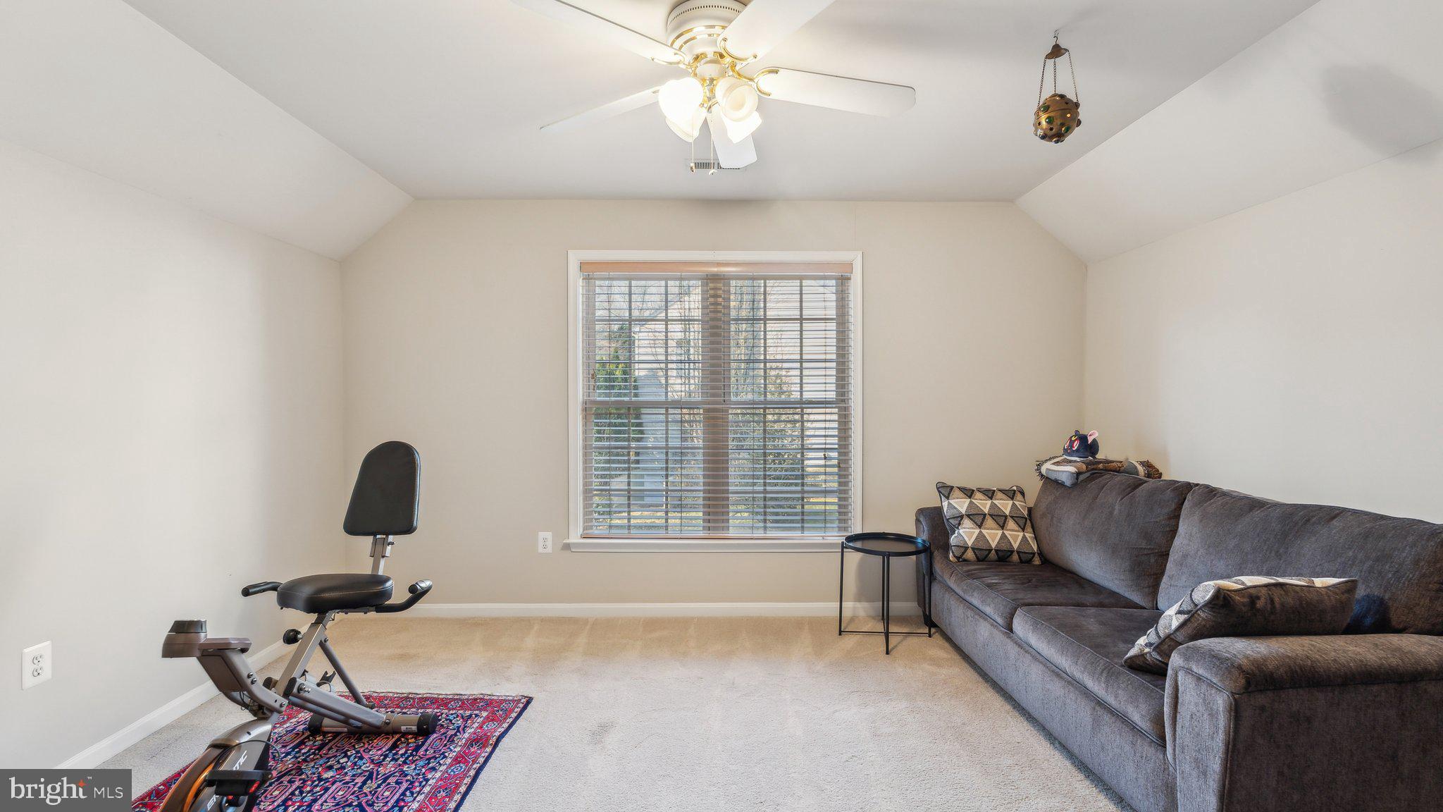 MEADOWBROOK WOODS - Residential