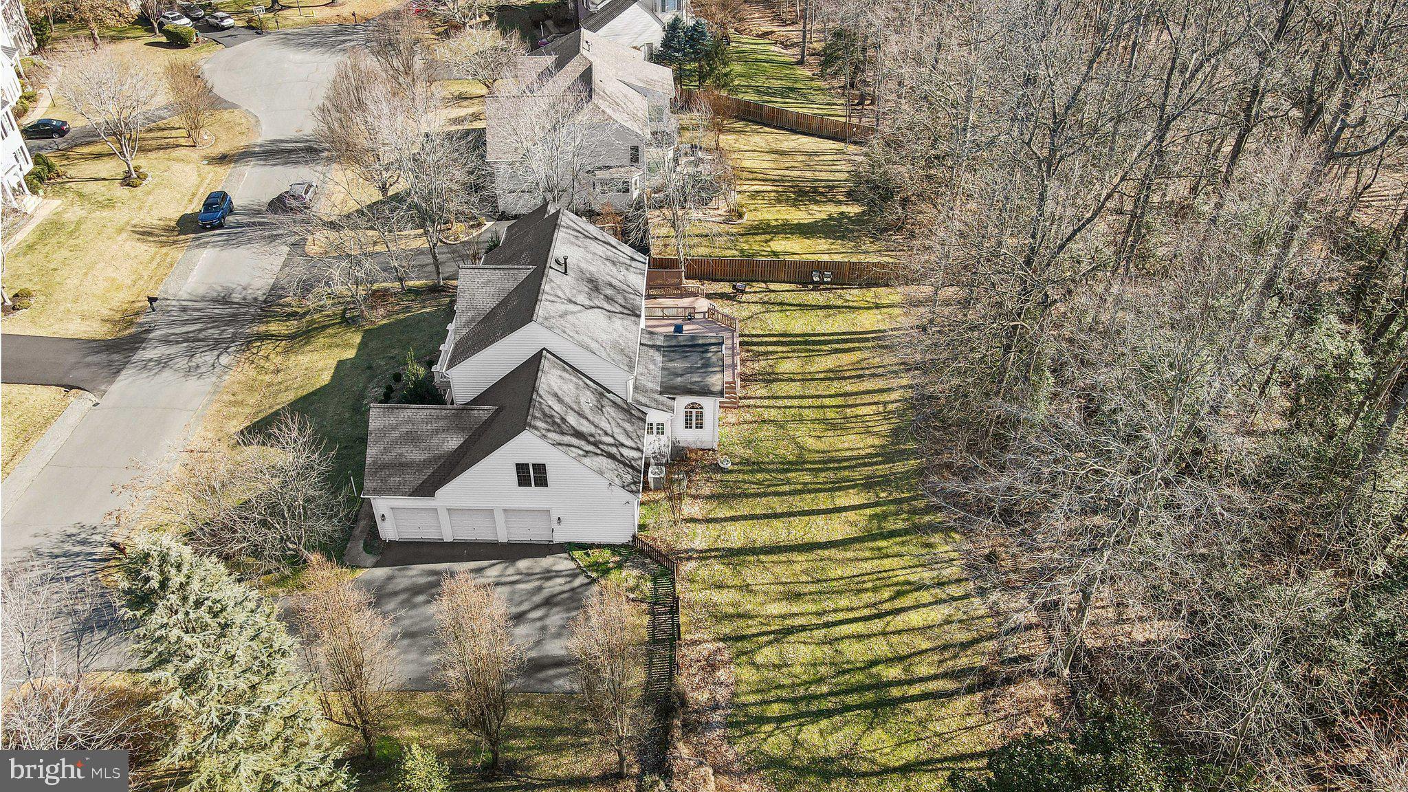 MEADOWBROOK WOODS - Residential