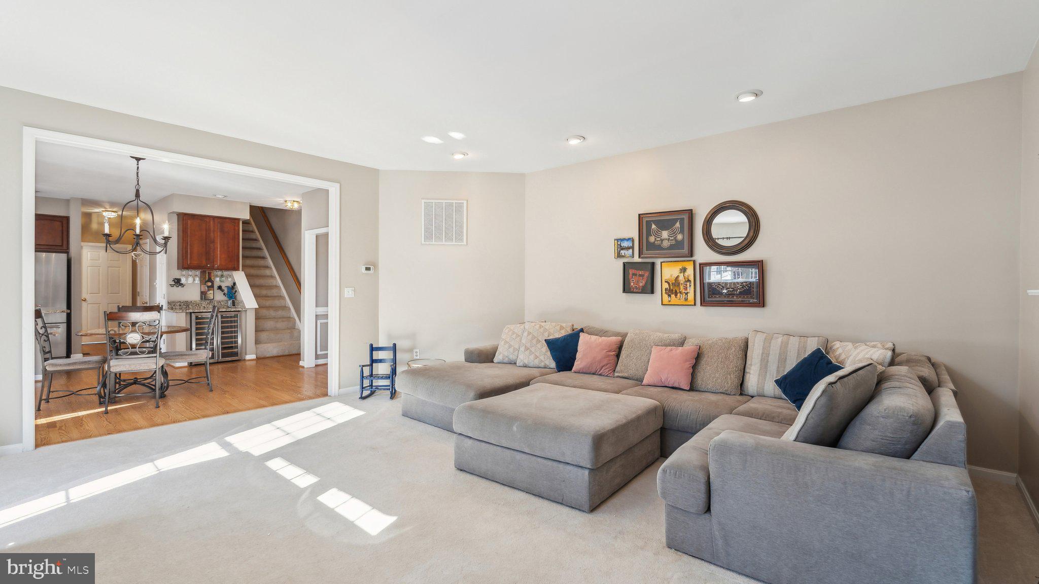 MEADOWBROOK WOODS - Residential