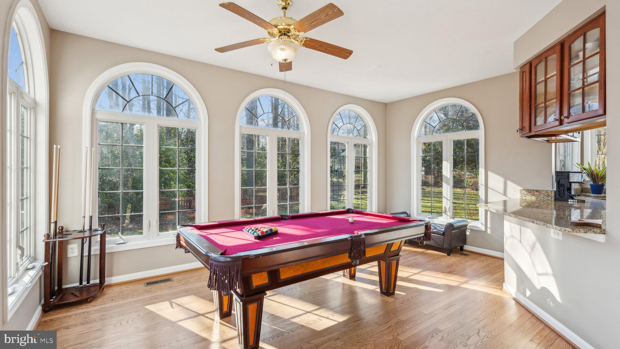 MEADOWBROOK WOODS - Residential