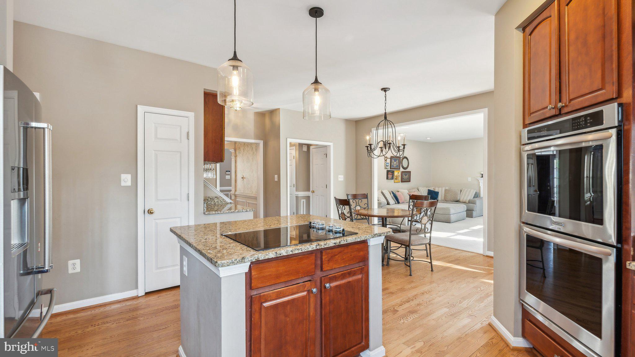 MEADOWBROOK WOODS - Residential