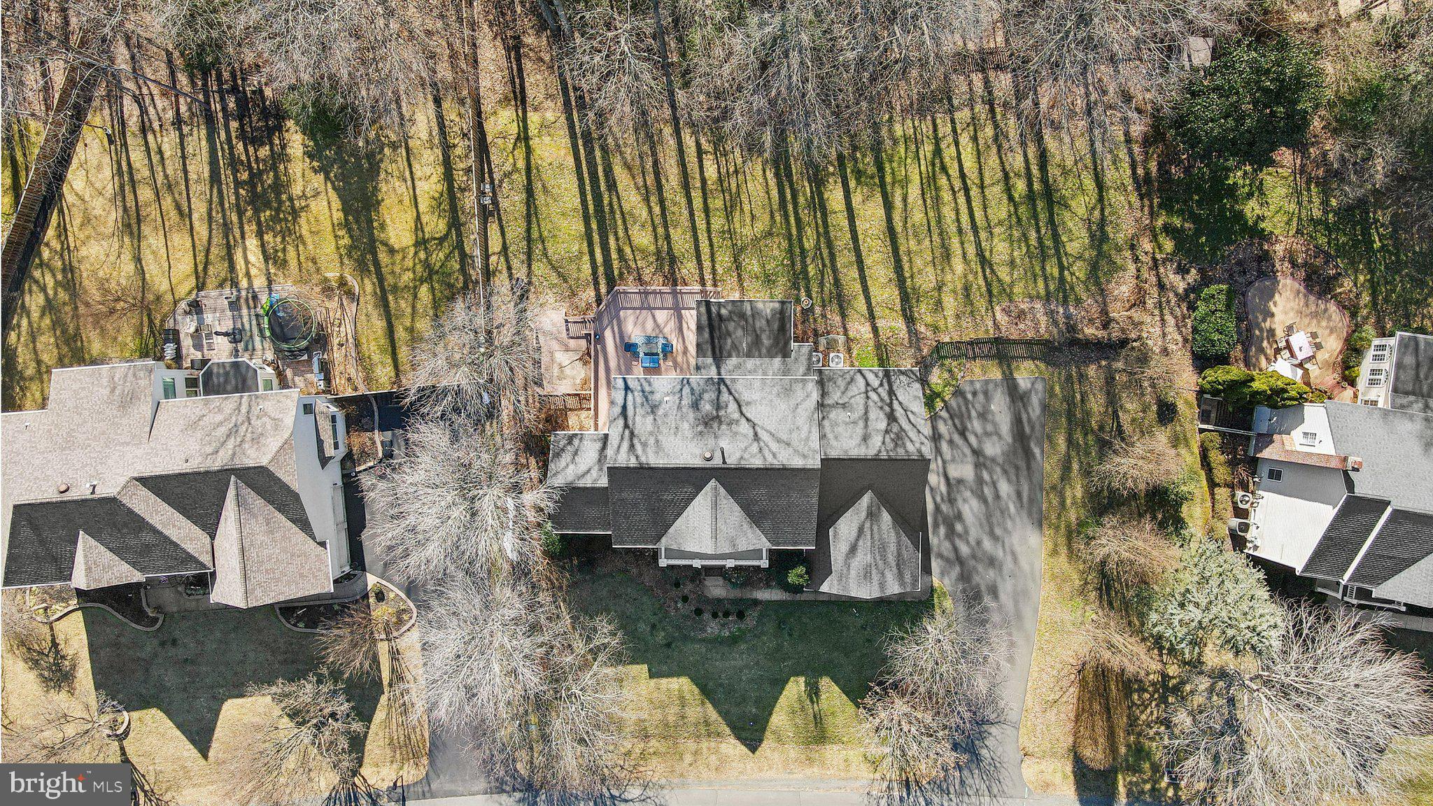 MEADOWBROOK WOODS - Residential
