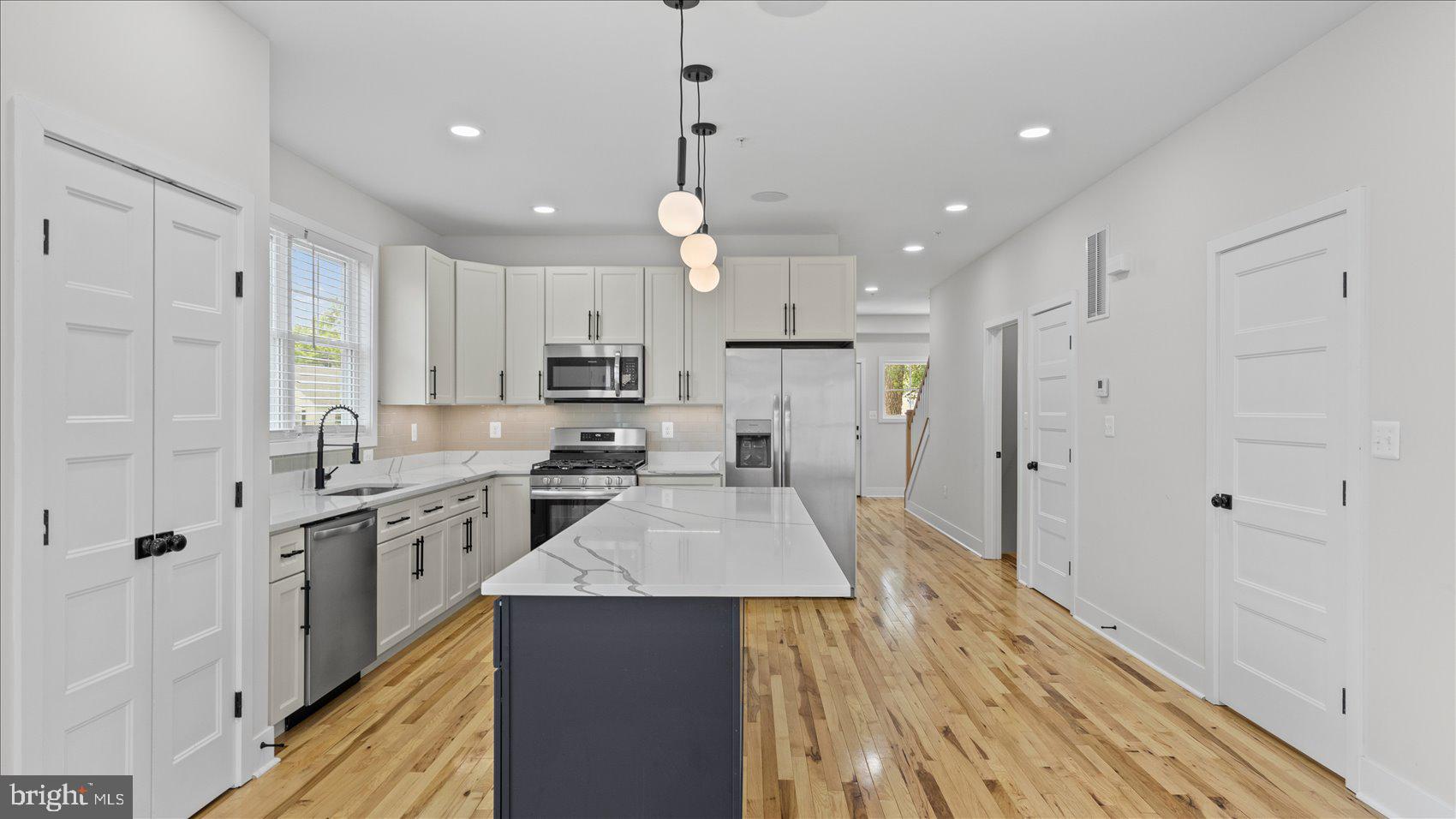 PARKVILLE HEIGHTS - Residential