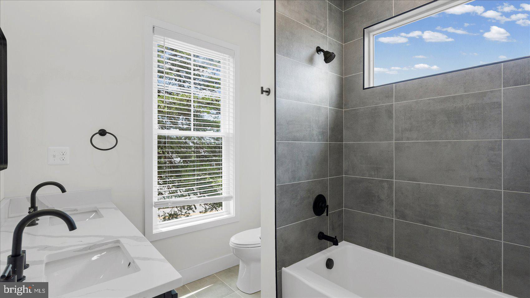 PARKVILLE HEIGHTS - Residential