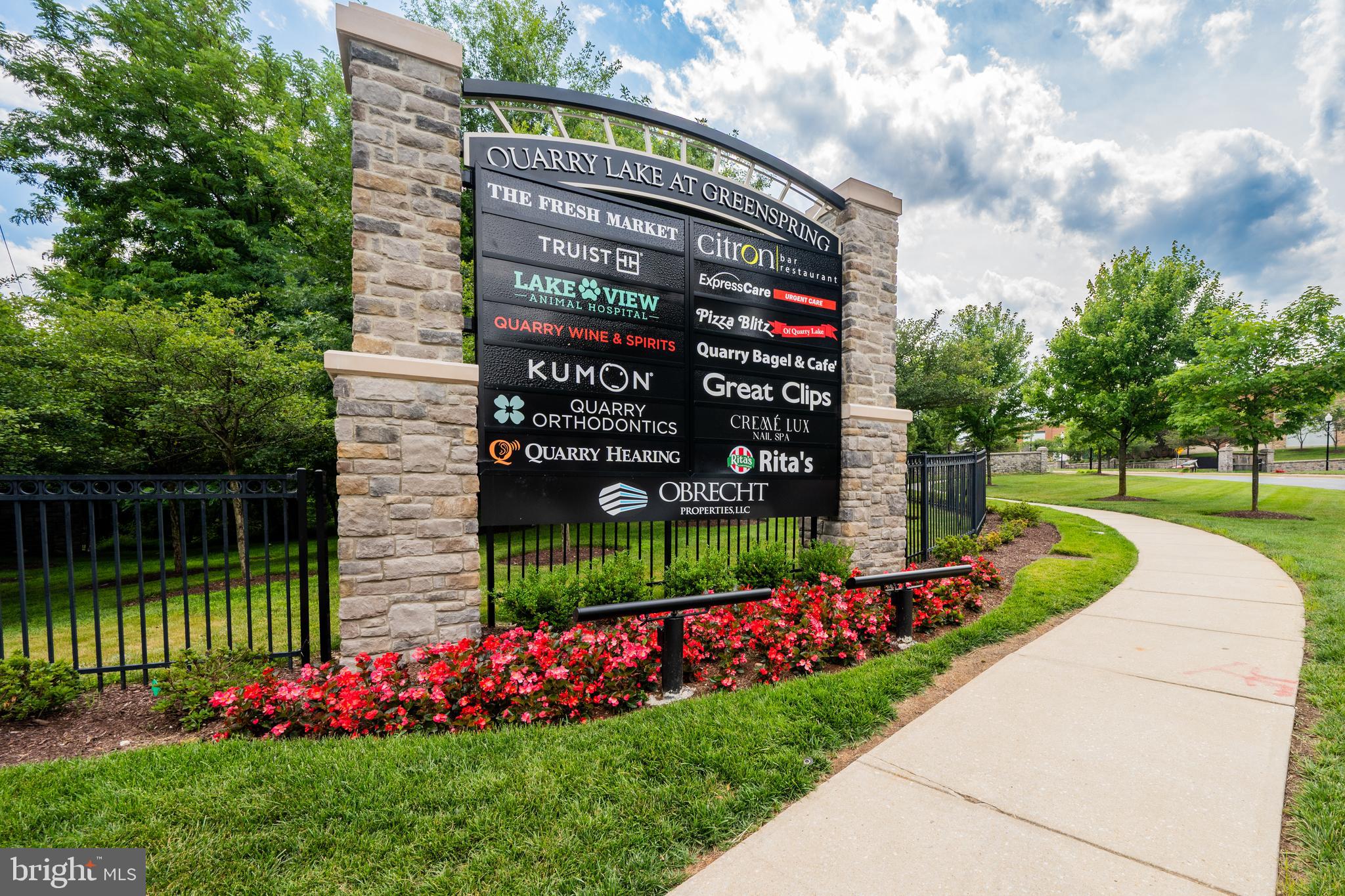 THE BLUFFS AT QUARRY LAKE - Residential