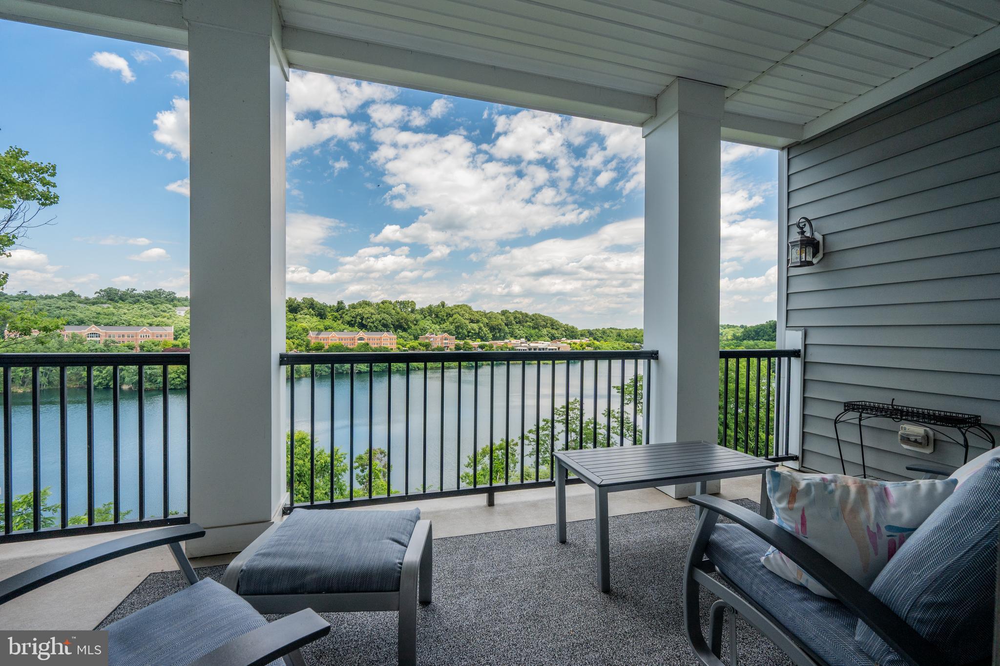 THE BLUFFS AT QUARRY LAKE - Residential
