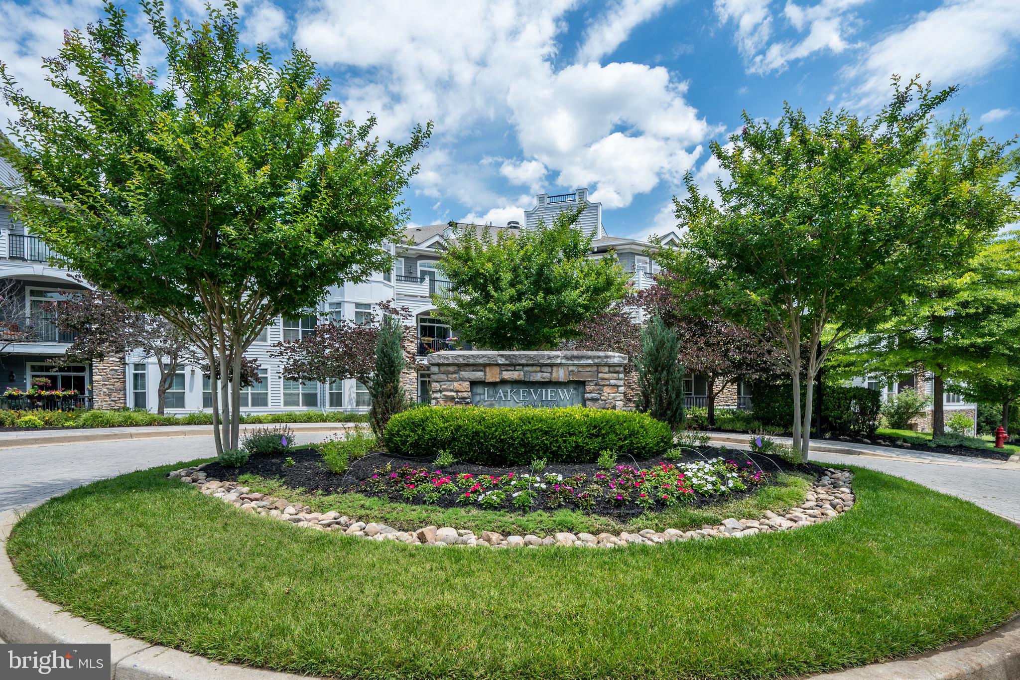 THE BLUFFS AT QUARRY LAKE - Residential