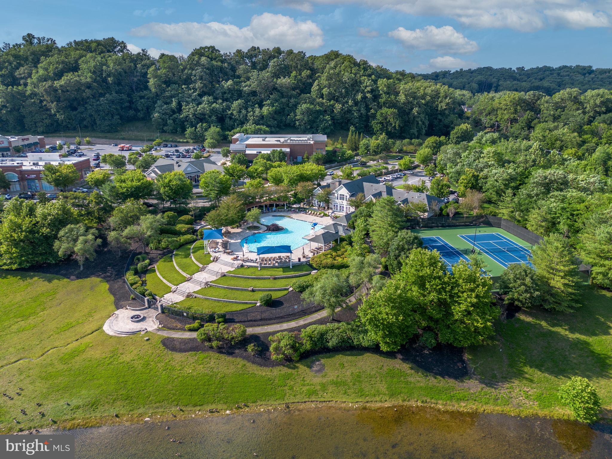 THE BLUFFS AT QUARRY LAKE - Residential