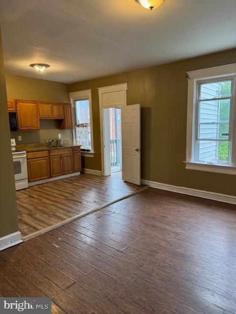 EDMONDSON VIILLAGE - Residential Lease