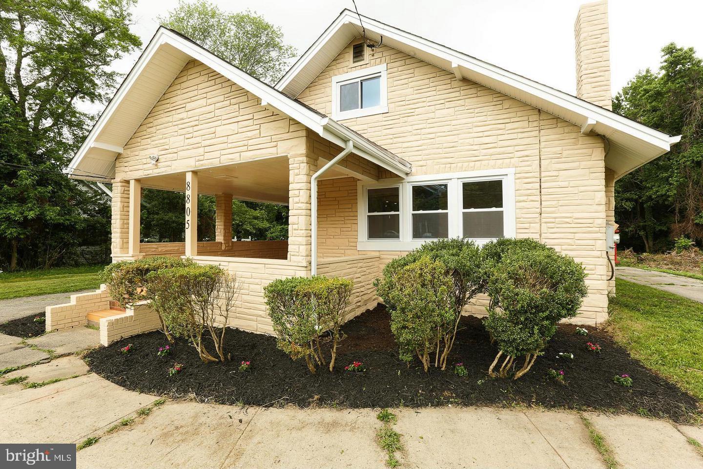 CLINTON - Residential